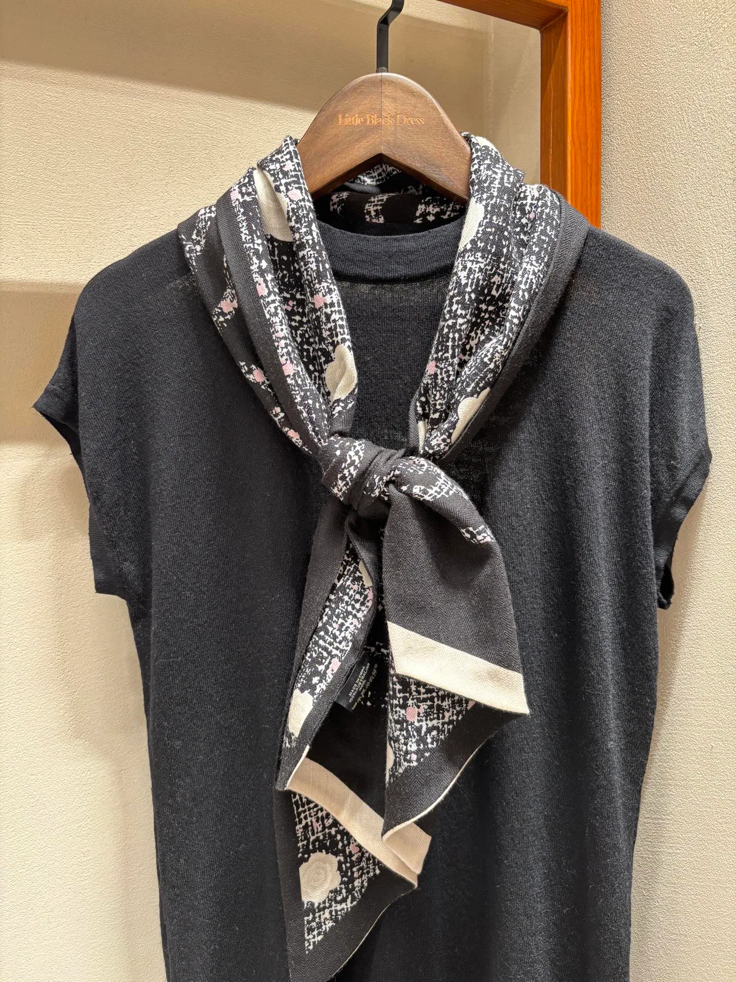 Scarves CHANEL 18093440