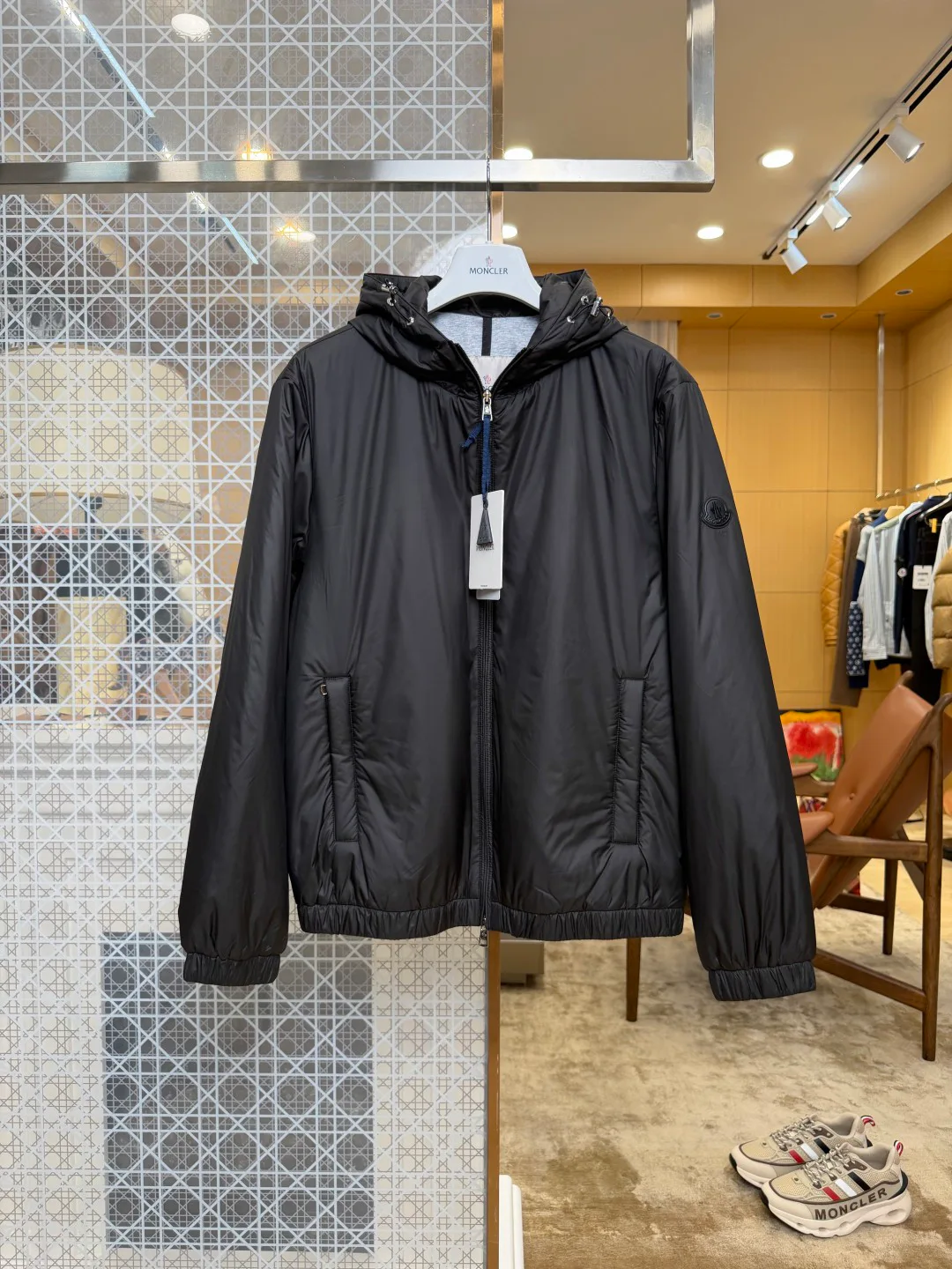 Men's Jackets And Down Jackets MONCLER 18461326