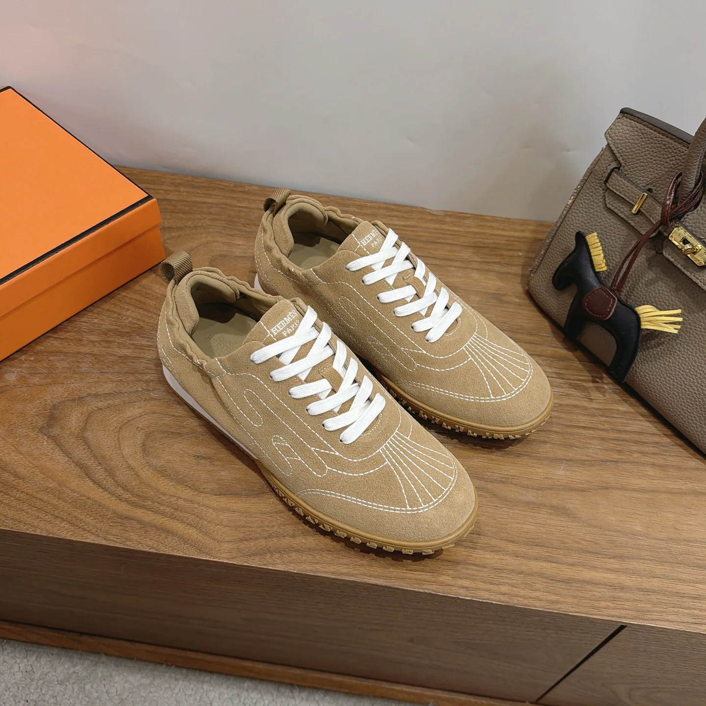 Women's Sneakers HERMES 18230836