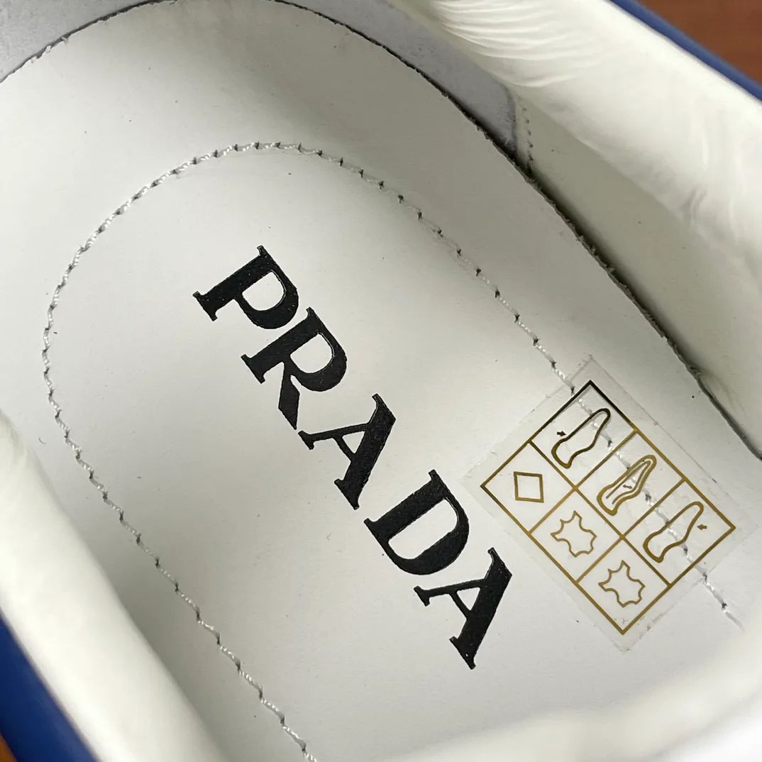 Men's Sneakers PRADA 18197807