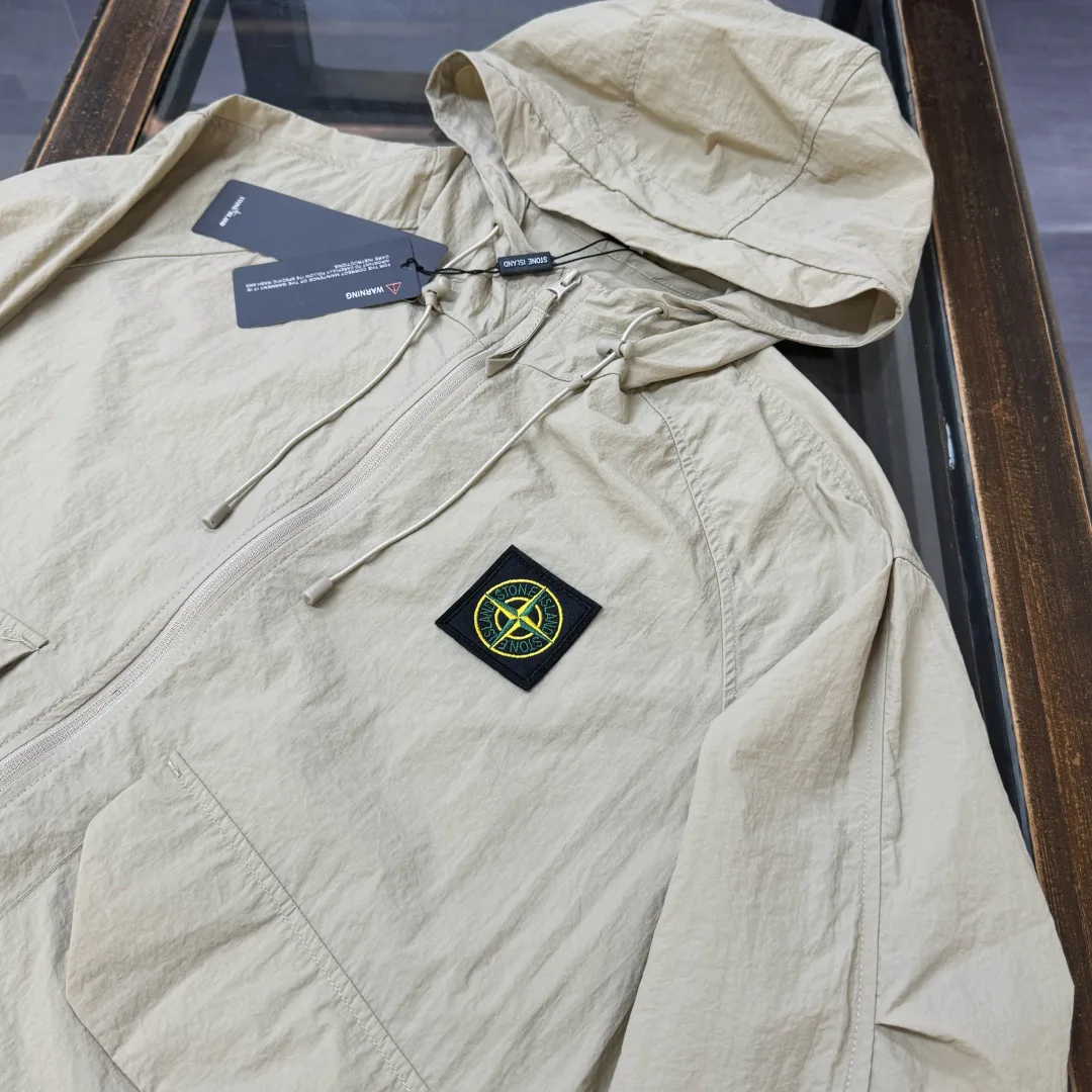 Men's Jackets And Down Jackets STONE ISLAND 17286046
