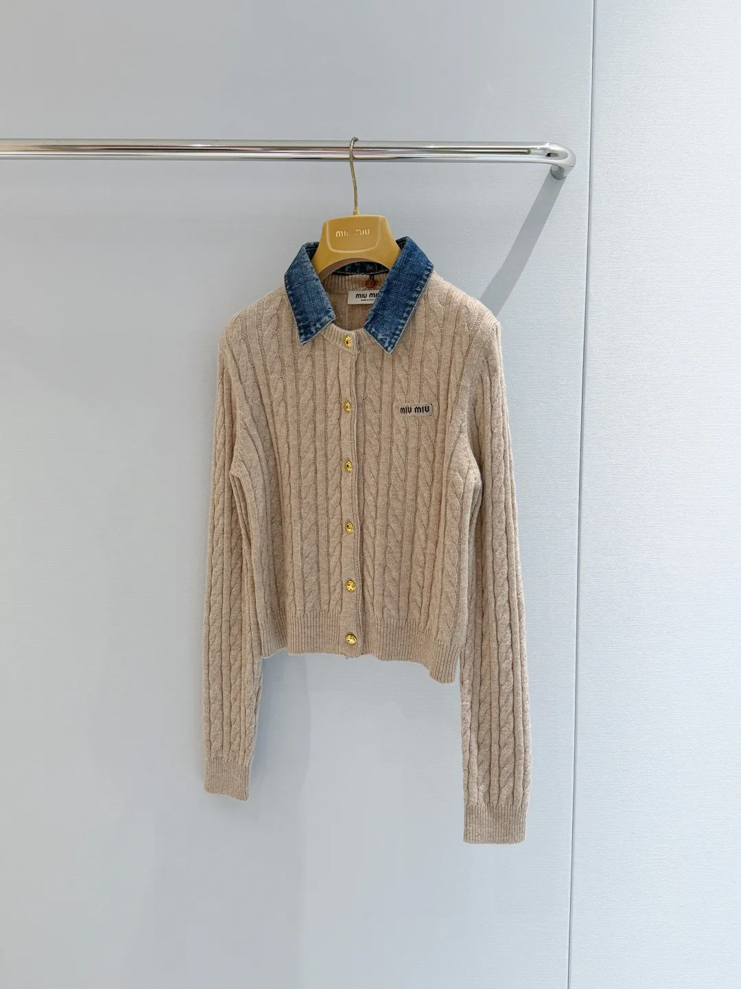 Women's Jumpers And Sweaters MIU MIU 17462063