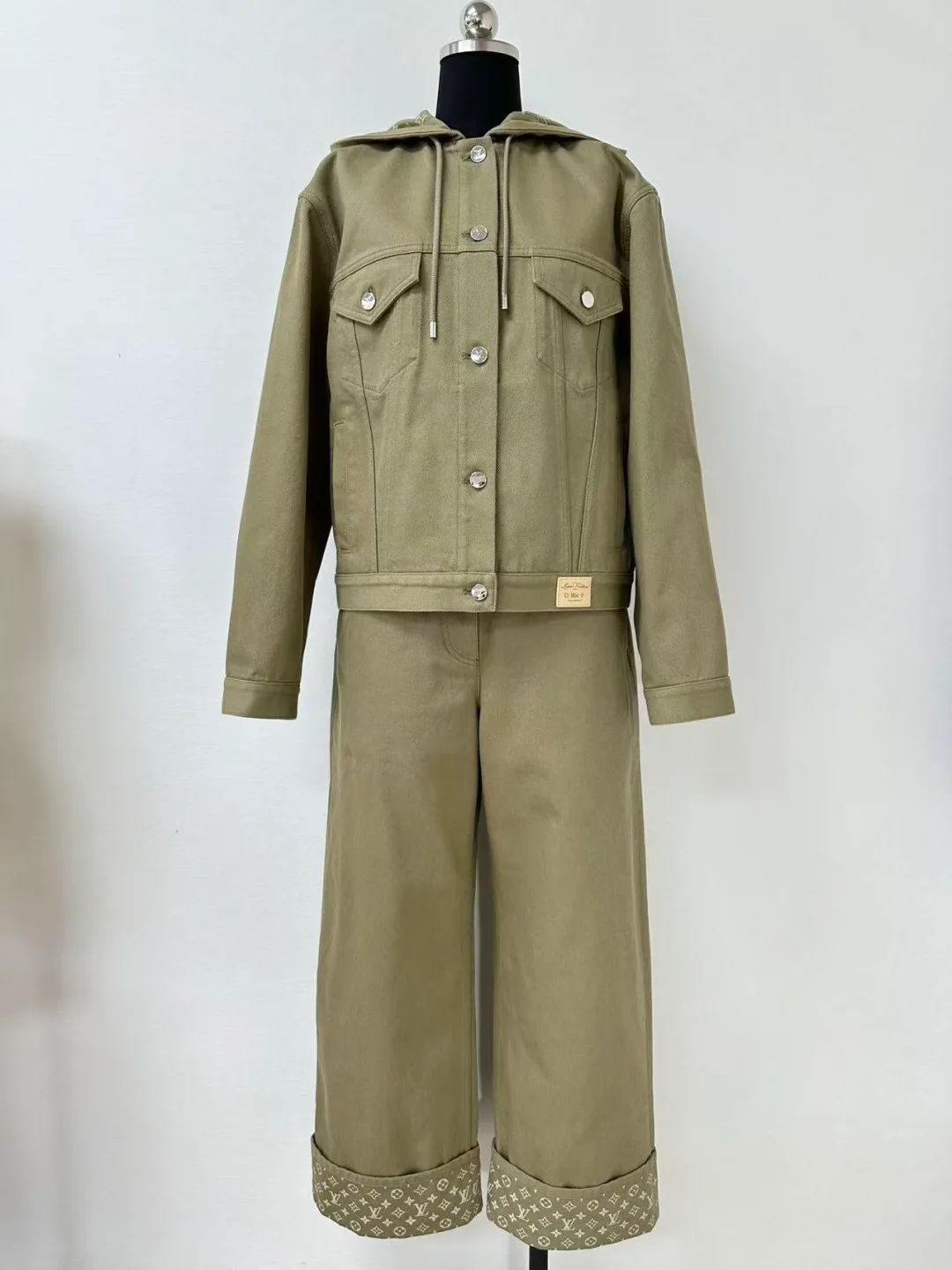 Women's Jackets And Down Jackets LOUIS VUITTON 18189413