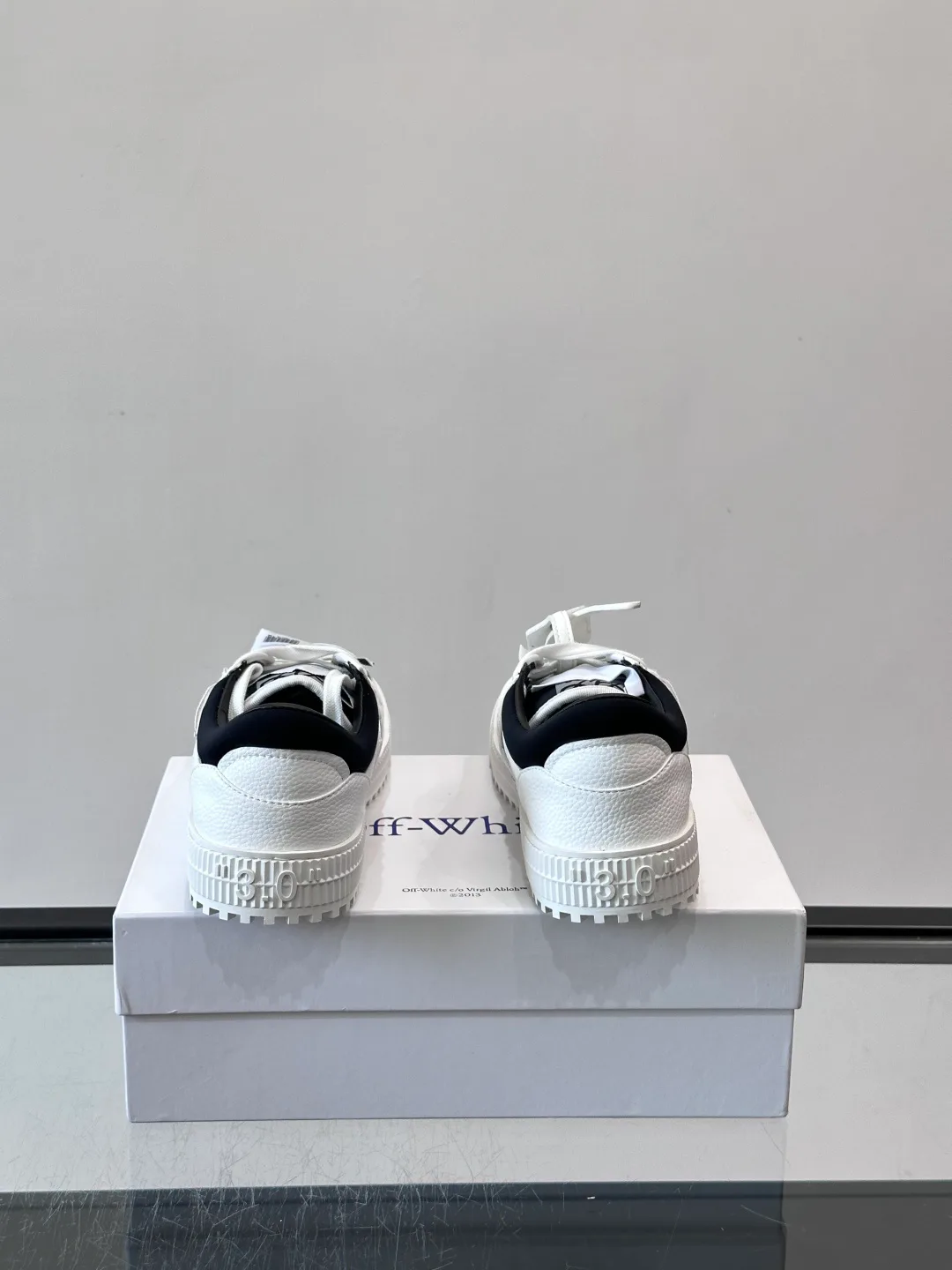 Women's Sneakers OFF-WHITE 18102419