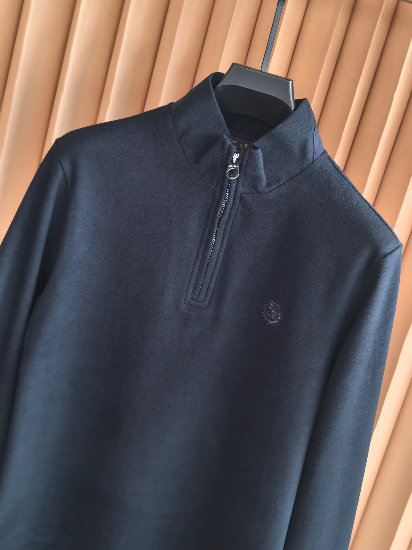 Men's Sweatshirts And Hoodies LORO PIANA 18140609