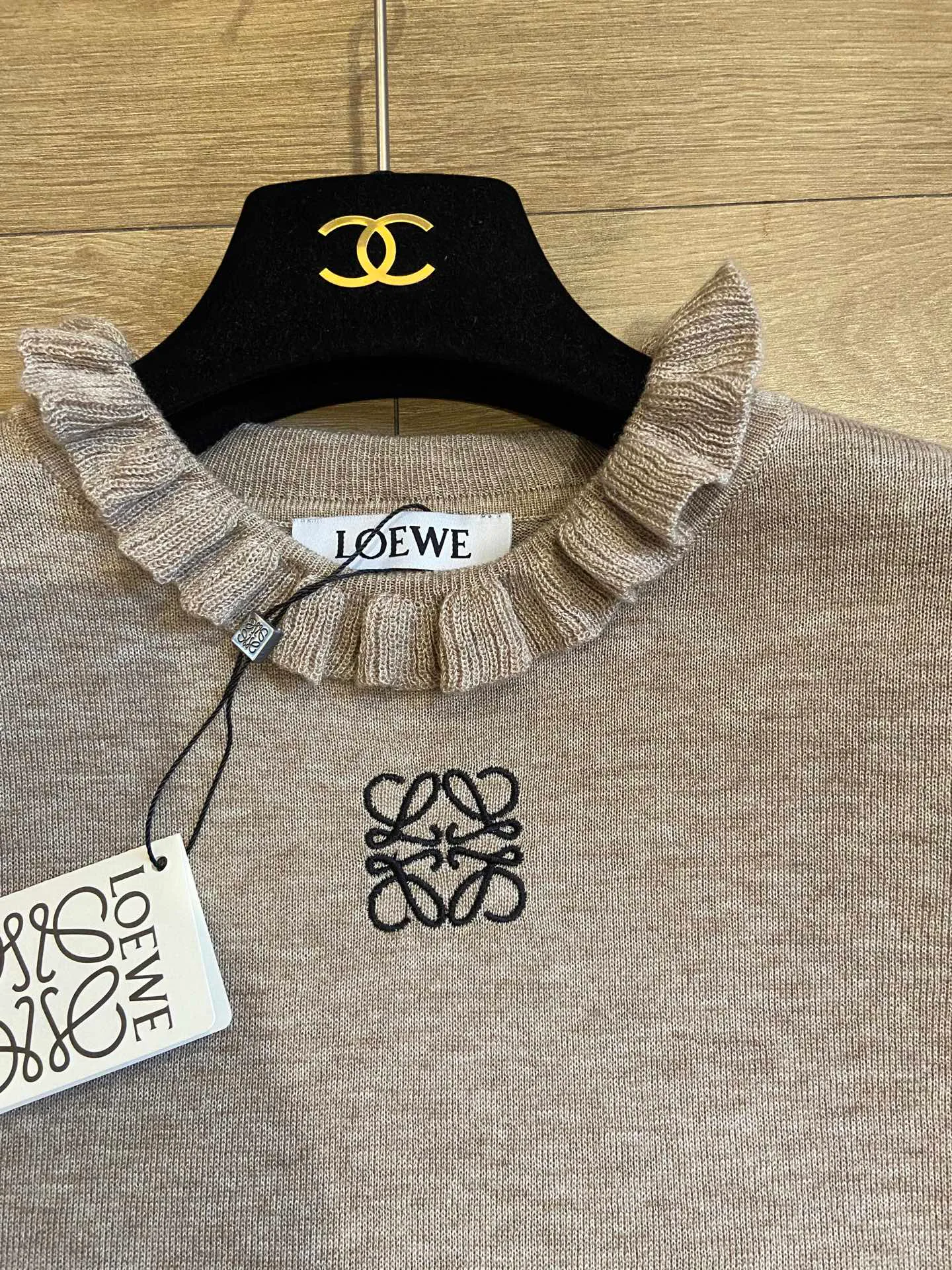 Women's Jumpers And Sweaters LOEWE 17729194
