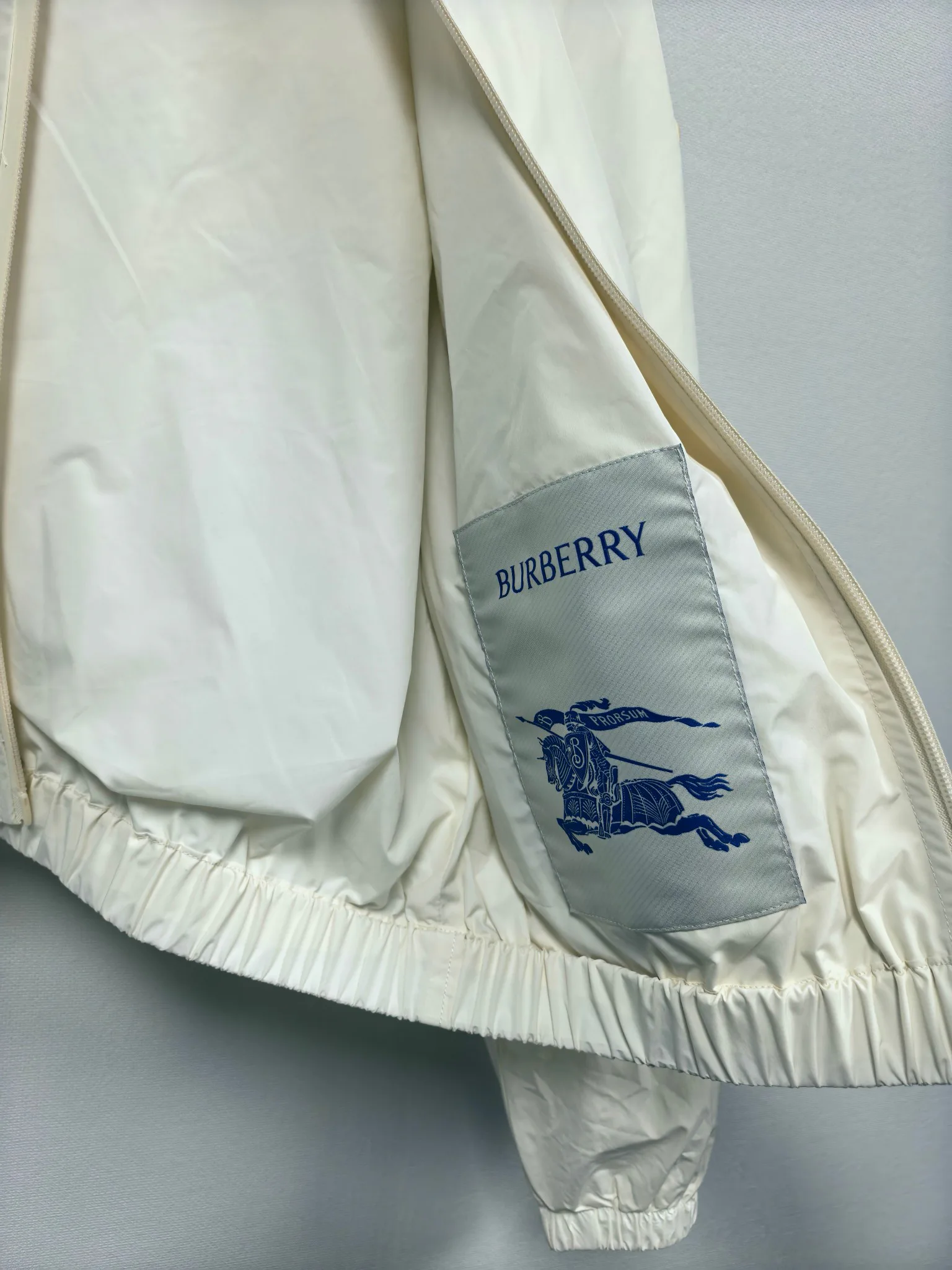 Women's Jackets And Down Jackets BURBERRY 18151036