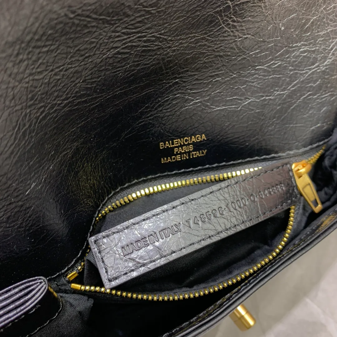 Women's Classic Handbags BALENCIAGA 18136445