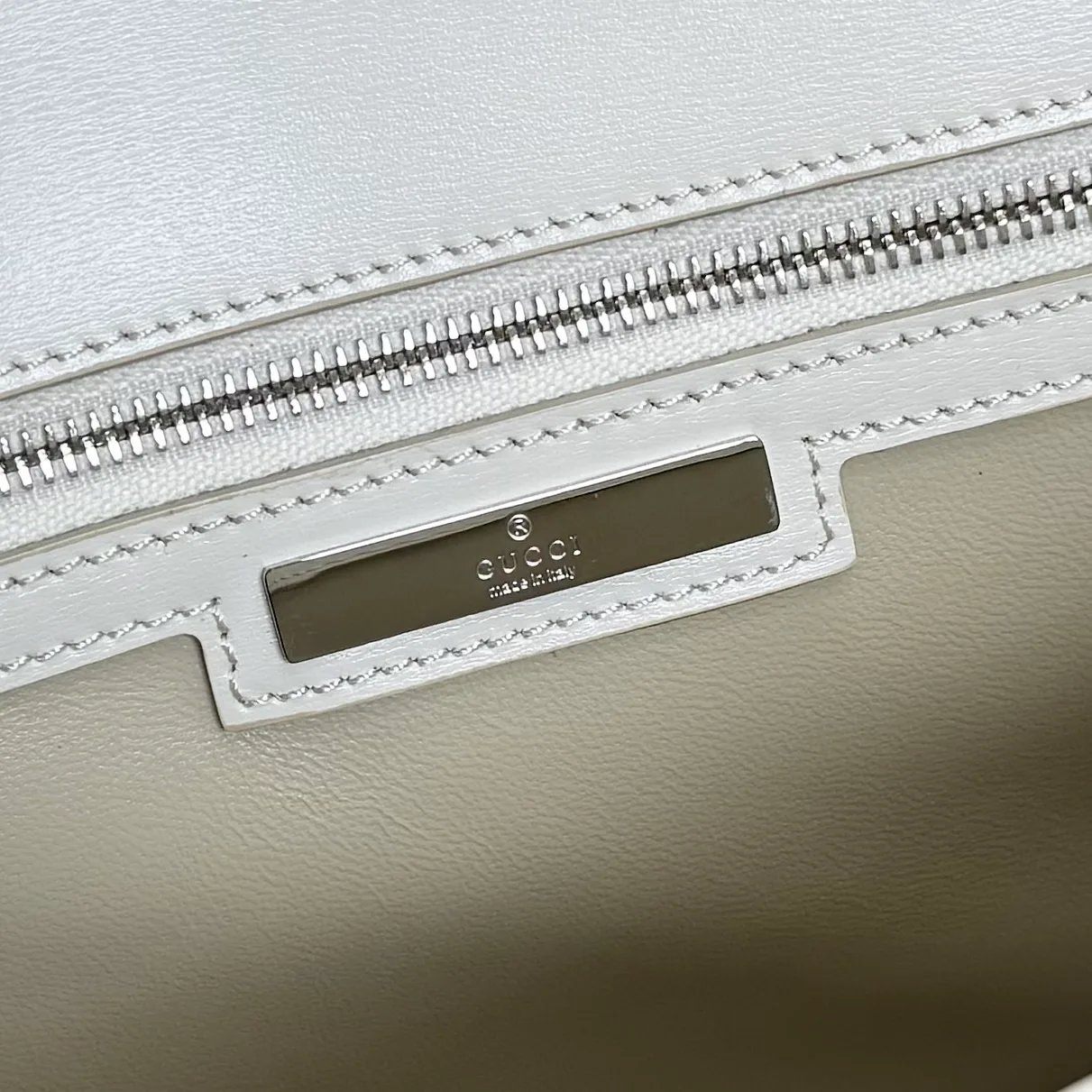 Women's Classic Handbags GUCCI 18262338