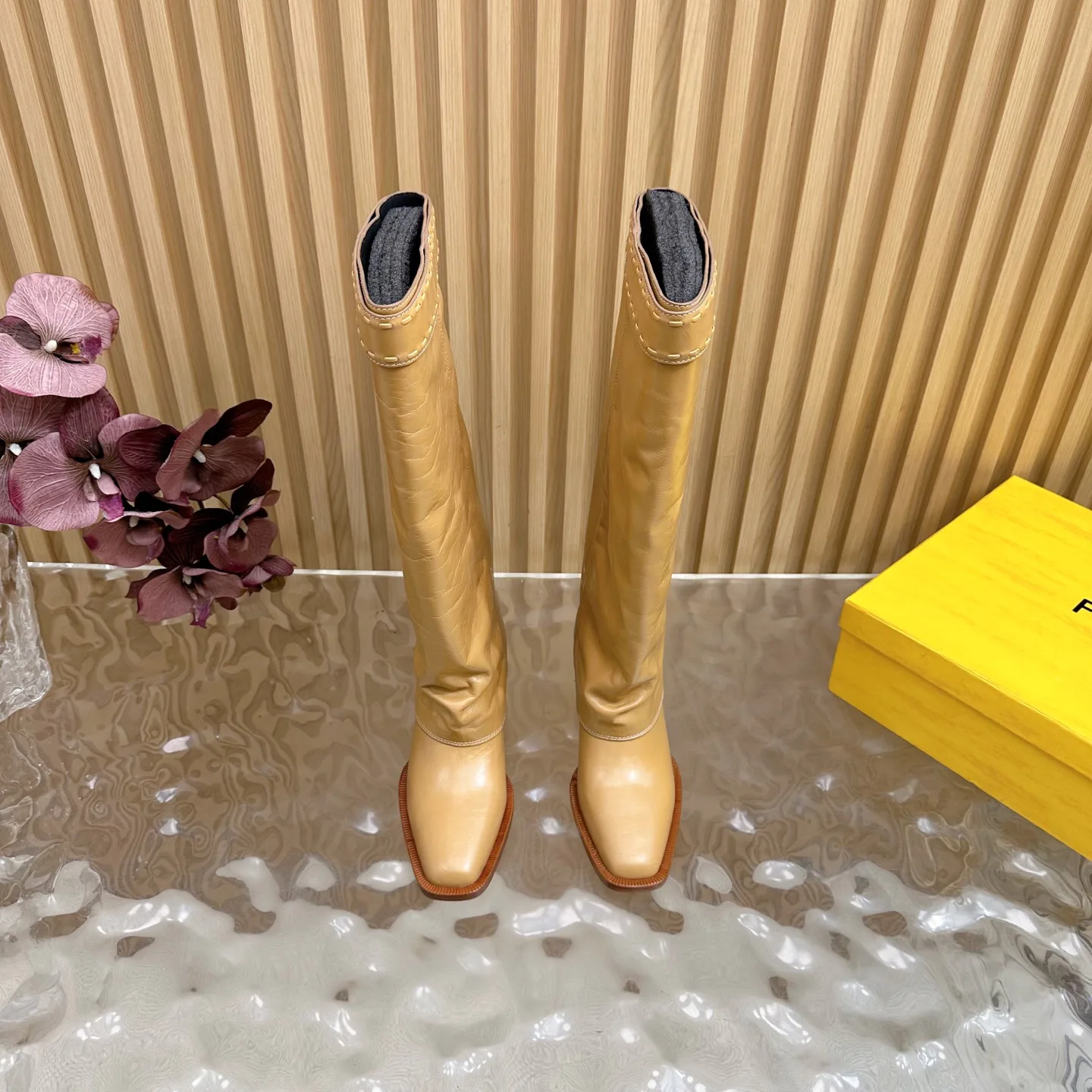 Women's Boots FENDI 18235451
