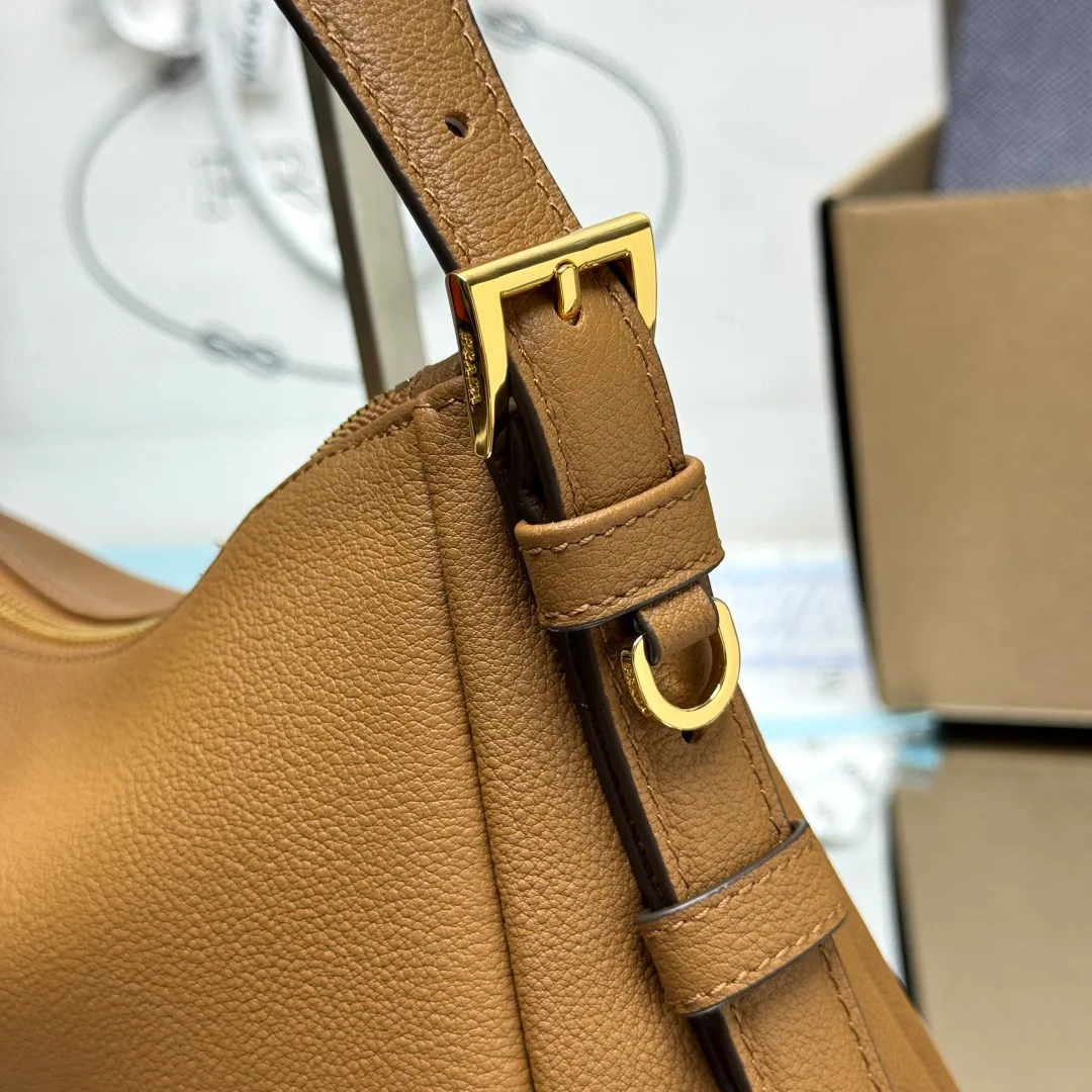 Women's Classic Handbags PRADA 18323053