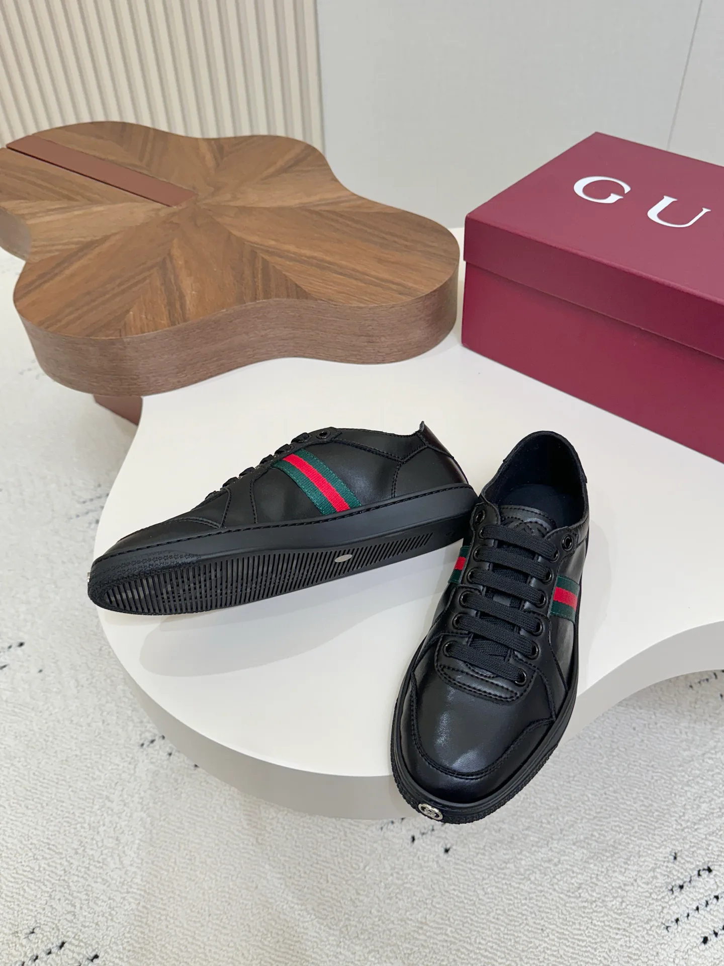 Women's Sneakers GUCCI 17571666