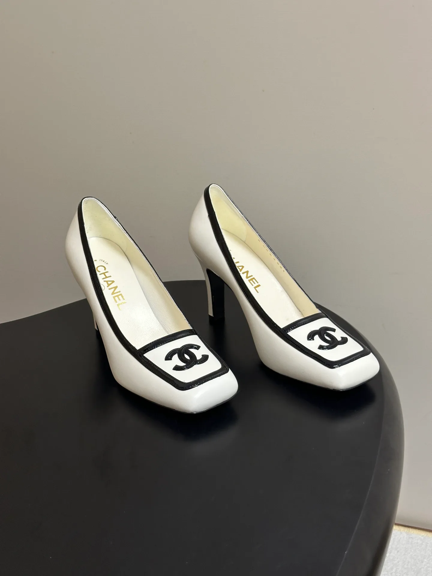 Women's Heels CHANEL 18049713