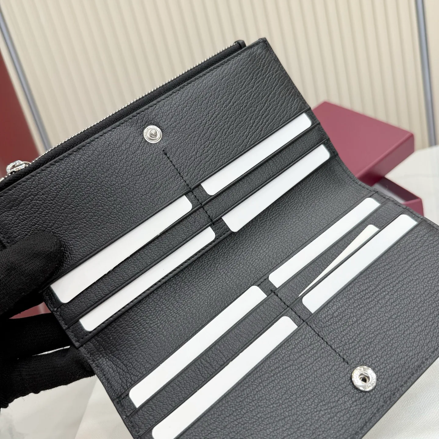 Women's Clutches GUCCI 17948293