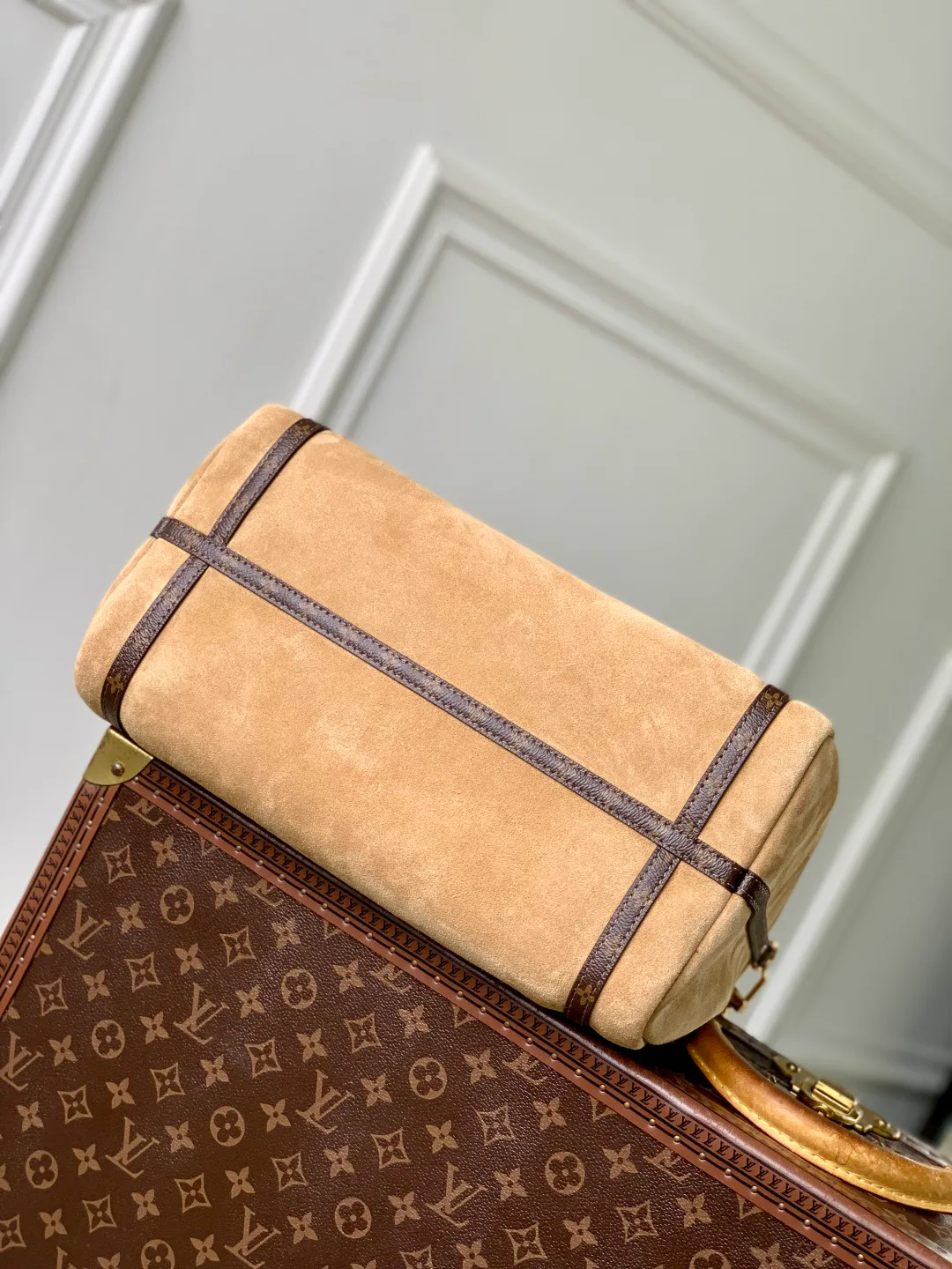 Women's Classic Handbags LOUIS VUITTON 18412588