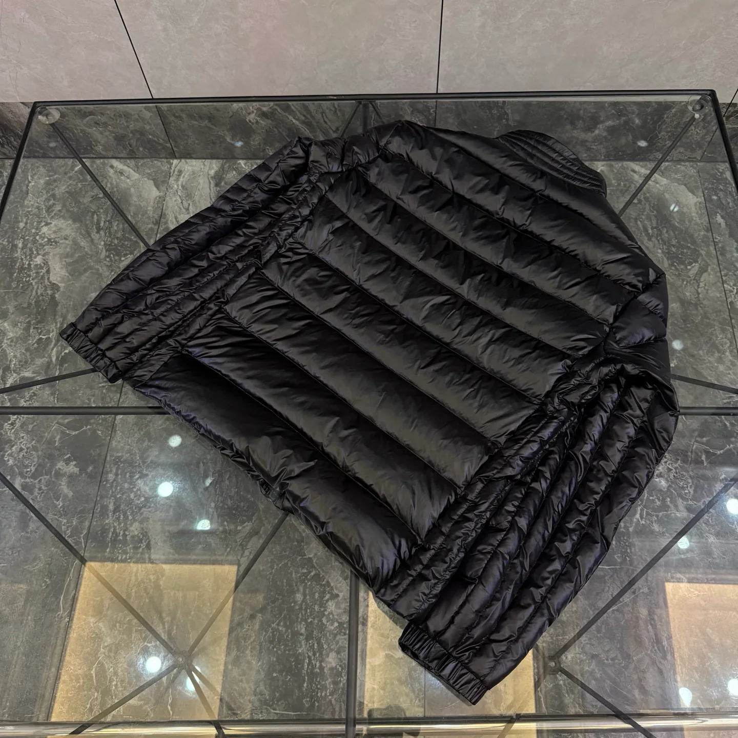 Куртки И Пуховики Мужские Moncler 18684588