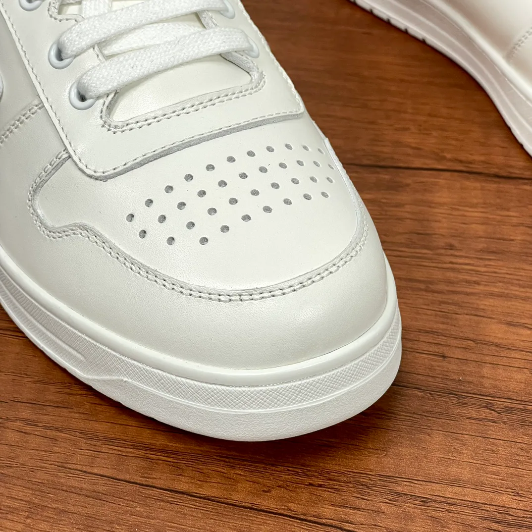 Men's Sneakers PRADA 18197808