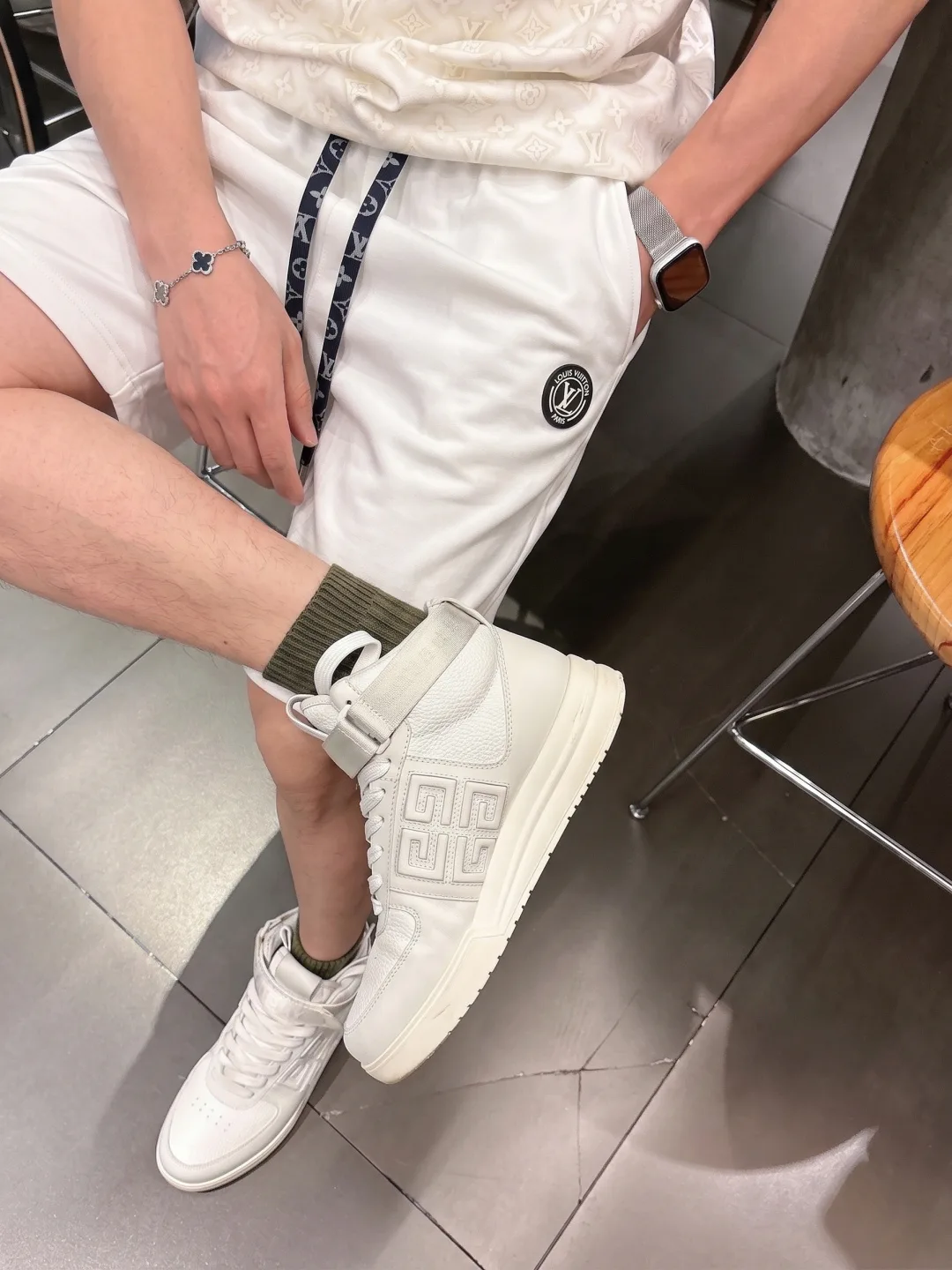 Men's Shorts LOUIS VUITTON 18246590
