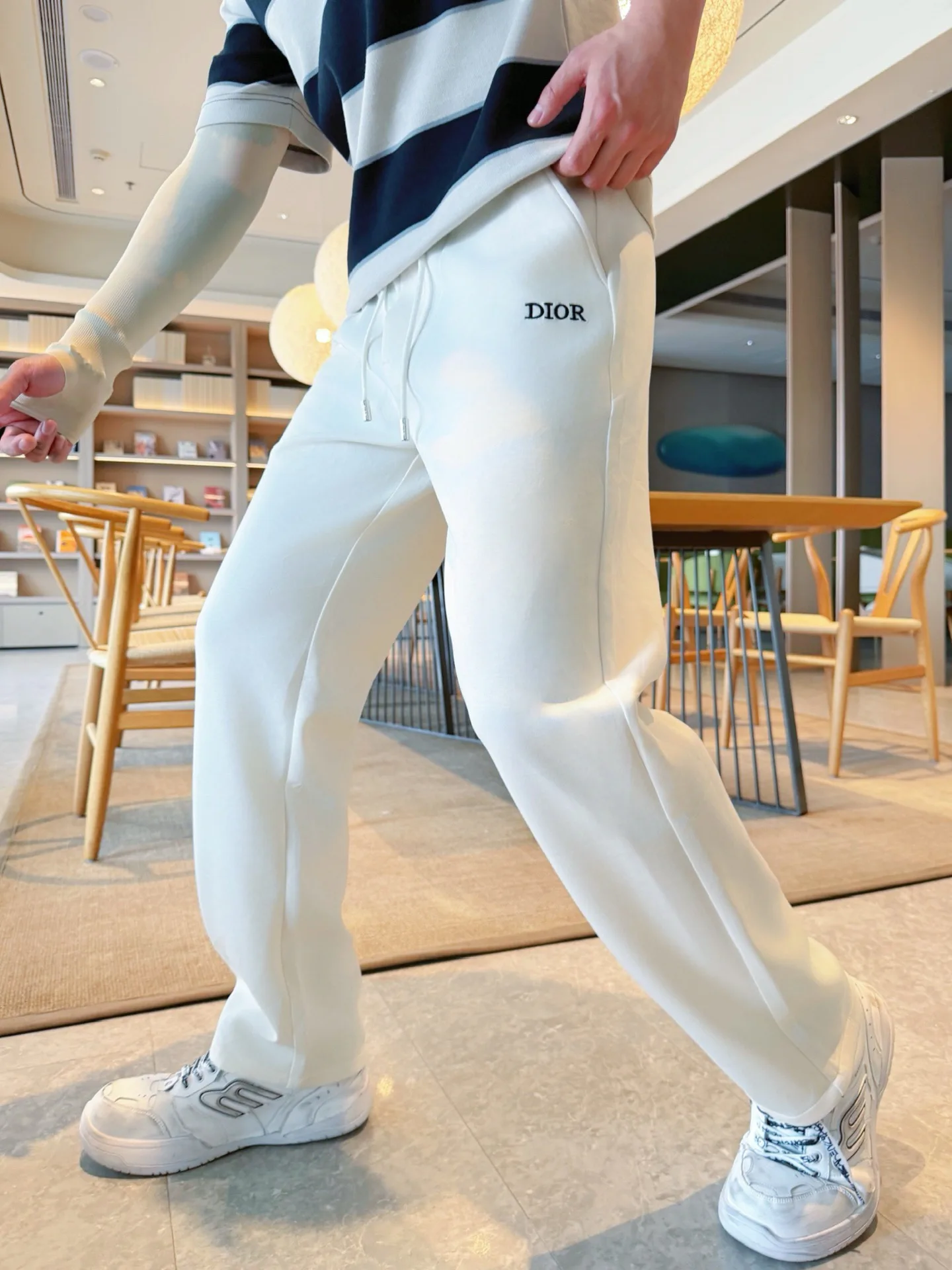 Men's Trousers CHRISTIAN DIOR 18345799