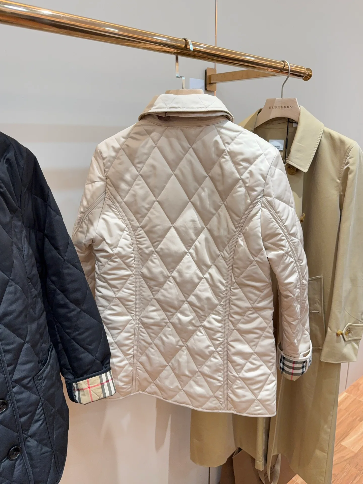 Women's Jackets And Down Jackets BURBERRY 17964705