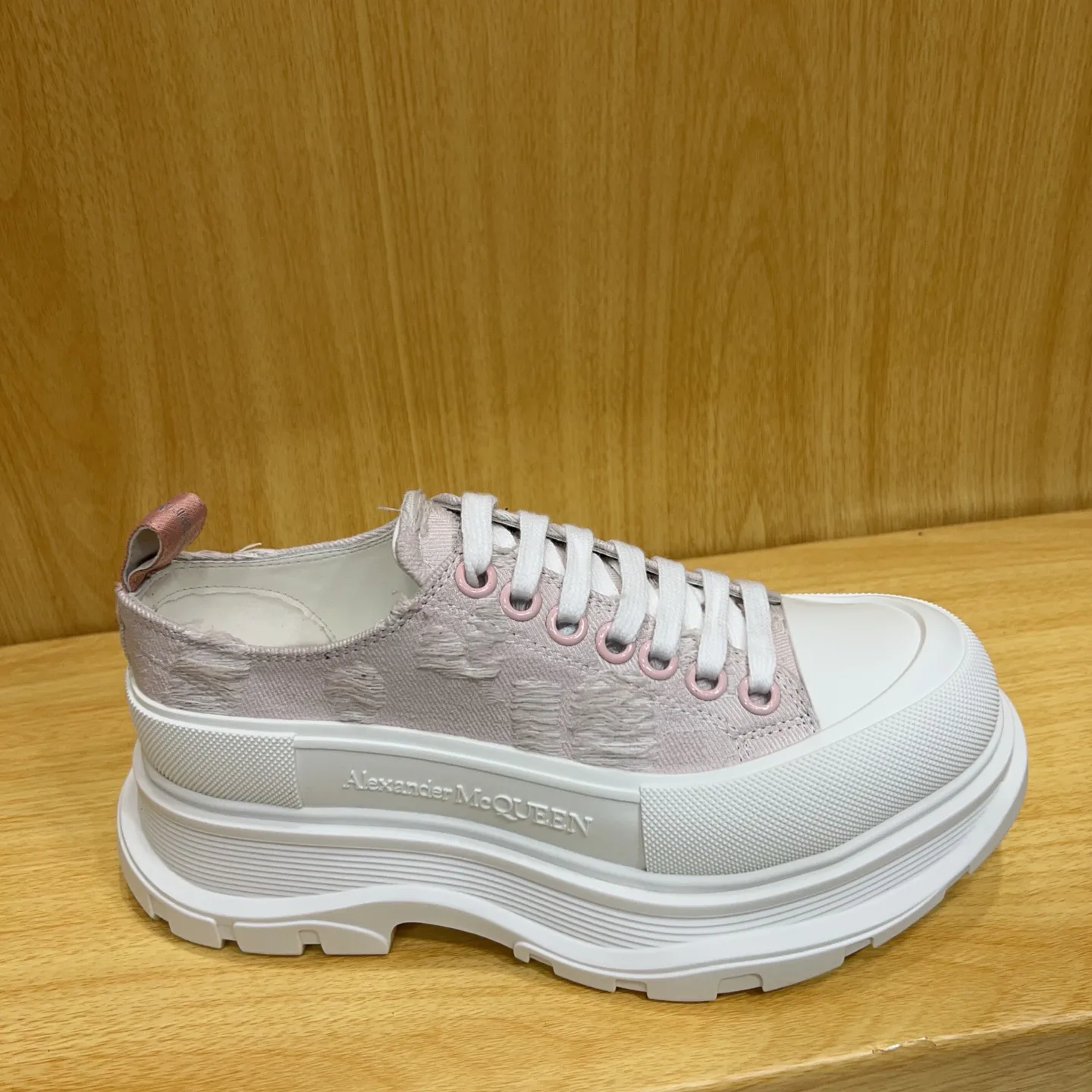 Women's Sneakers ALEXANDER MCQUEEN 17545162