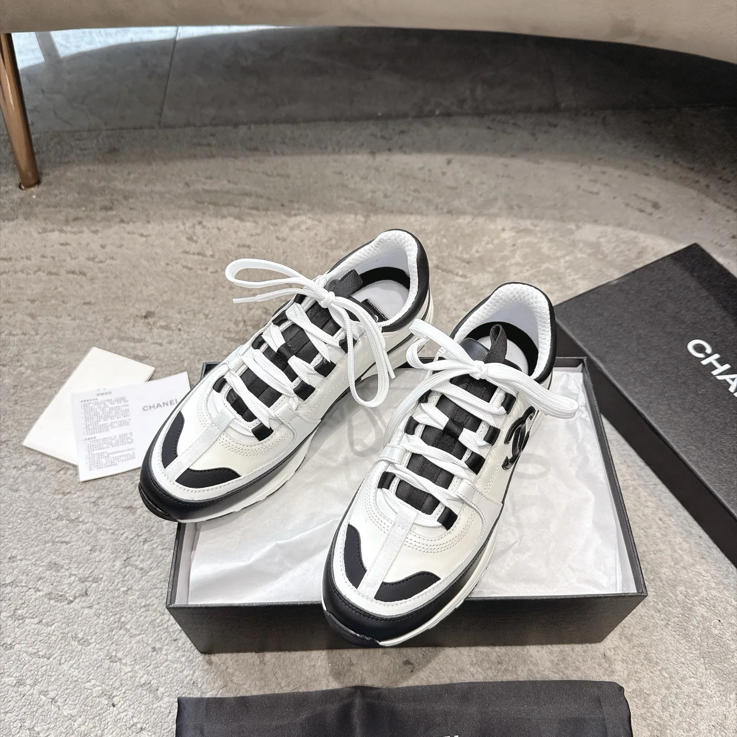 Women's Sneakers CHANEL 17933397