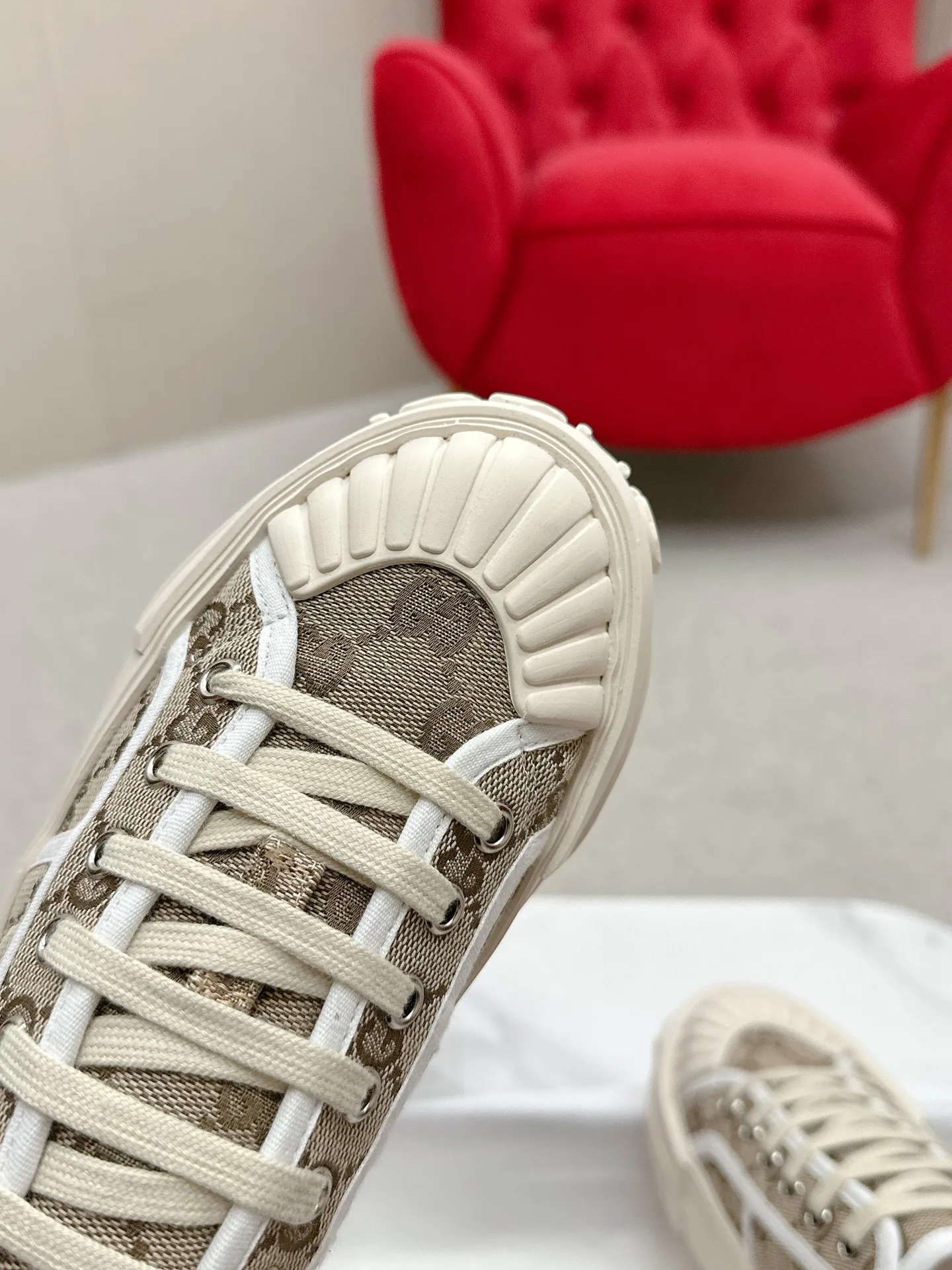 Women's Sneakers GUCCI 17746023