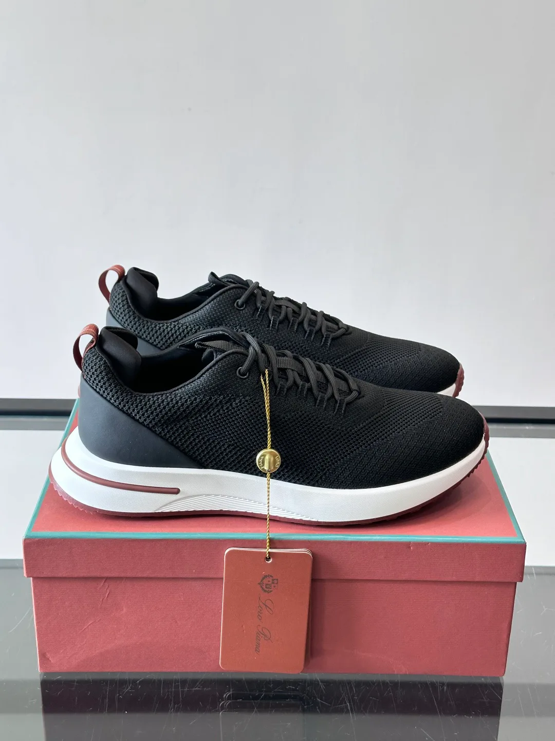 Men's Sneakers LORO PIANA 18265119