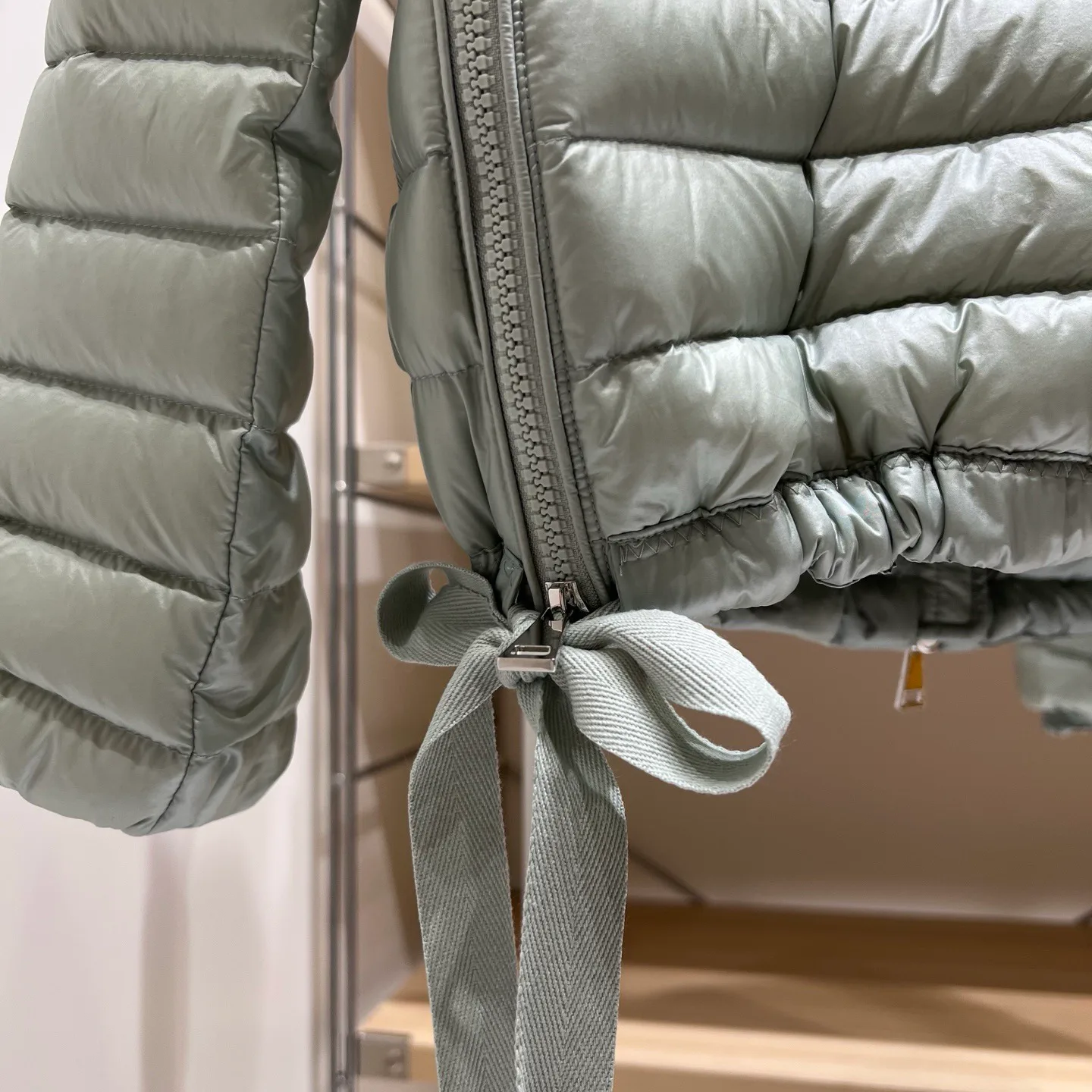 Women's Jackets And Down Jackets MONCLER 17812073
