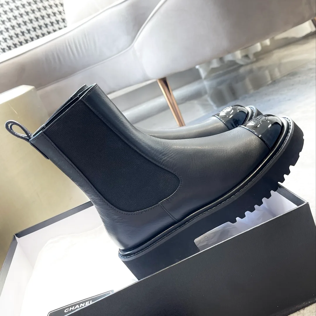 Women's Ankle Boots CHANEL 18154599