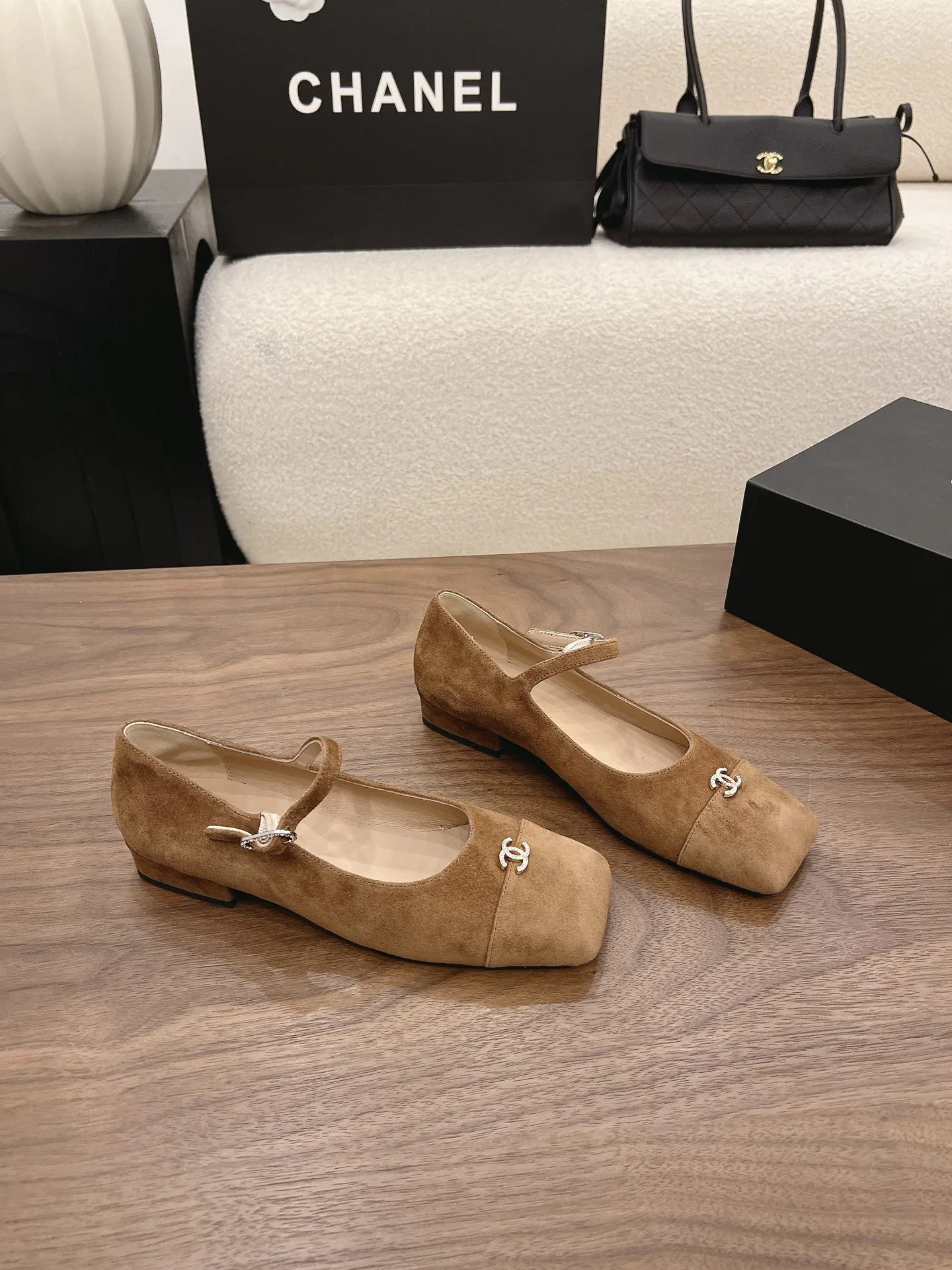 Women's Heels CHANEL 17582591