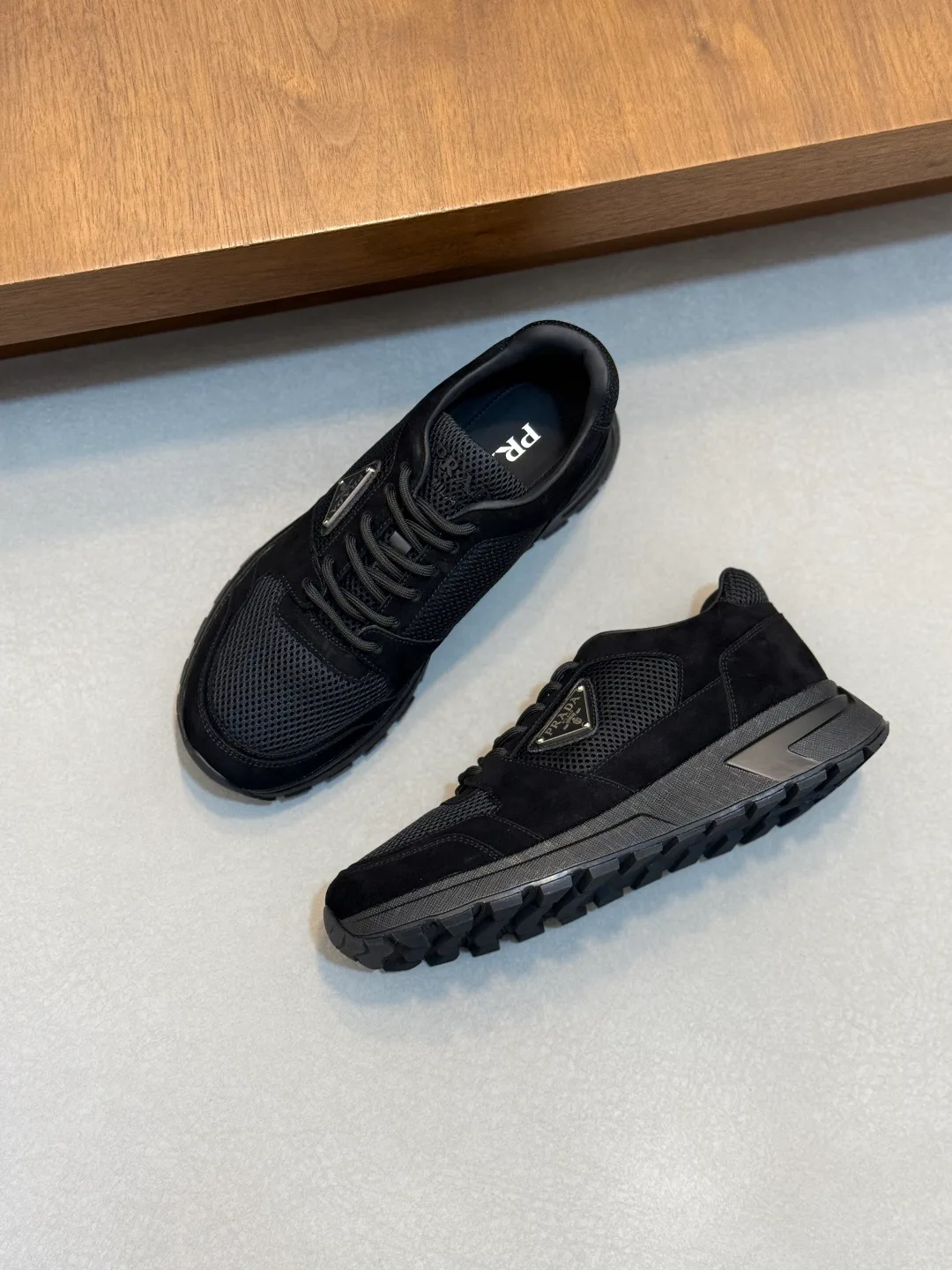 Men's Sneakers PRADA 17809341