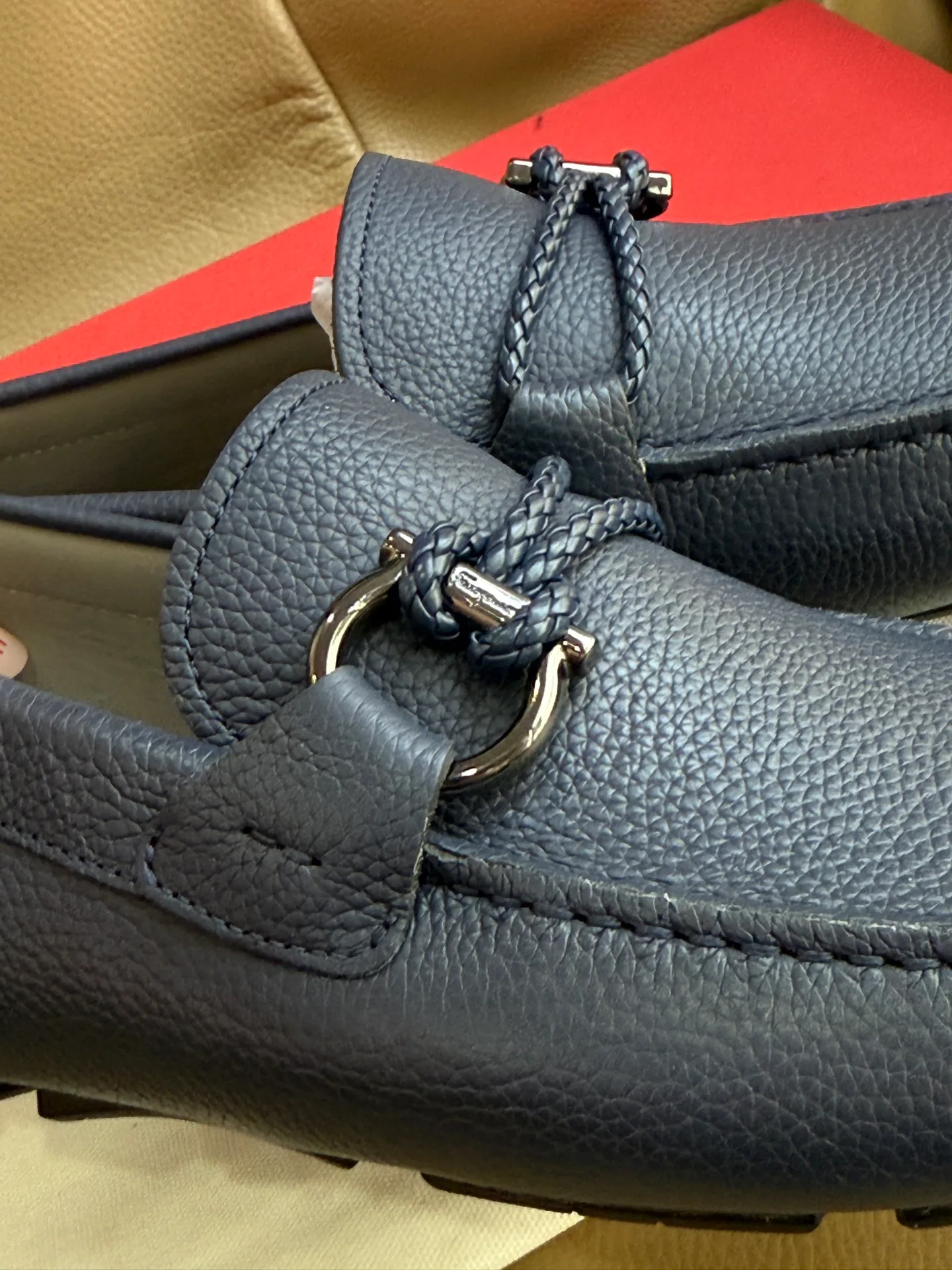 Men's Loafers And Dress Shoes SALVATORE FERRAGAMO 18117109