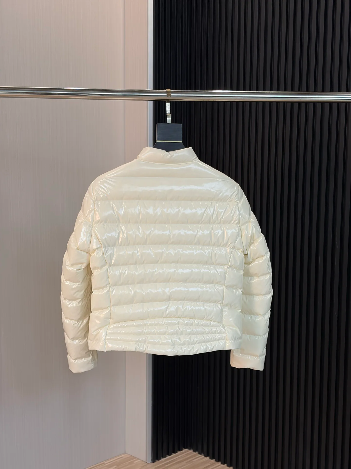 Men's Jackets And Down Jackets MONCLER 17908027