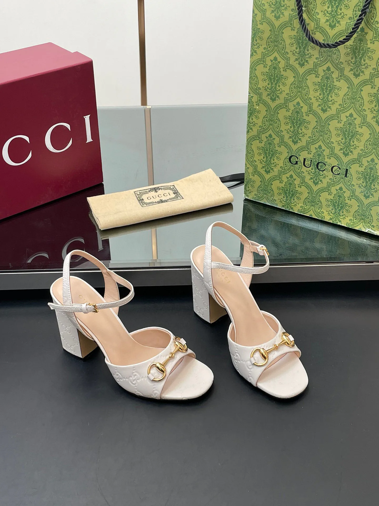 Women's Open-Toe Sandals GUCCI 17614709