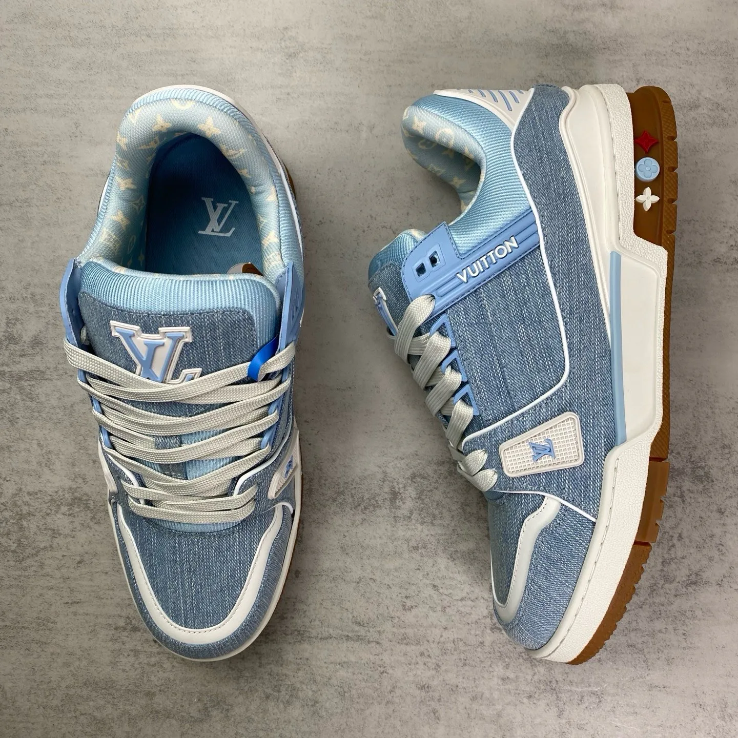 Women's Sneakers LOUIS VUITTON 17961744