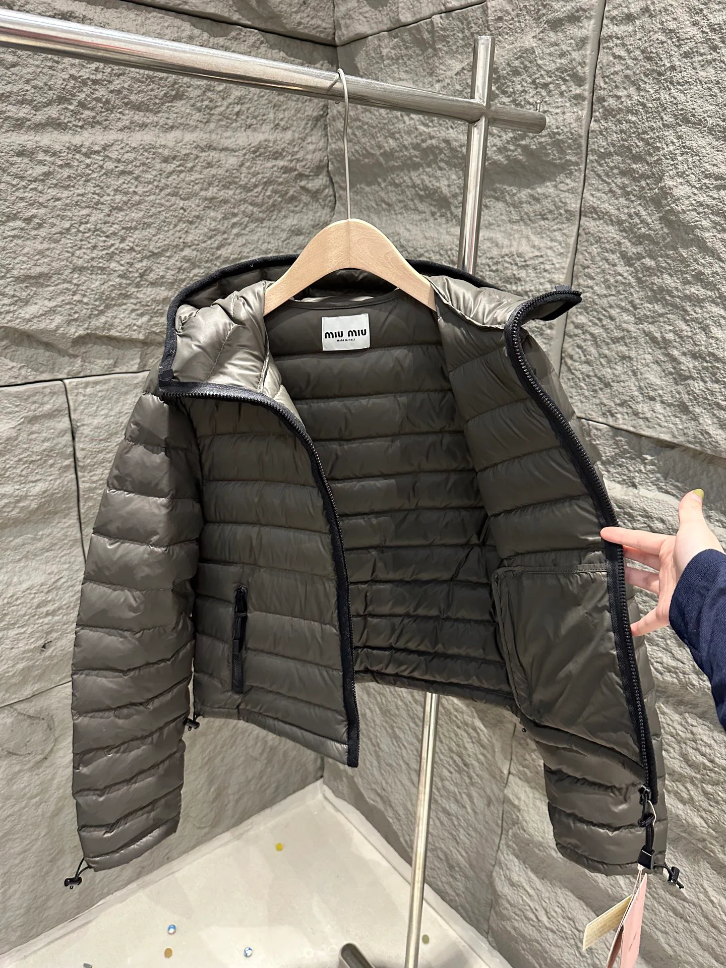 Women's Jackets And Down Jackets MIU MIU 18017033