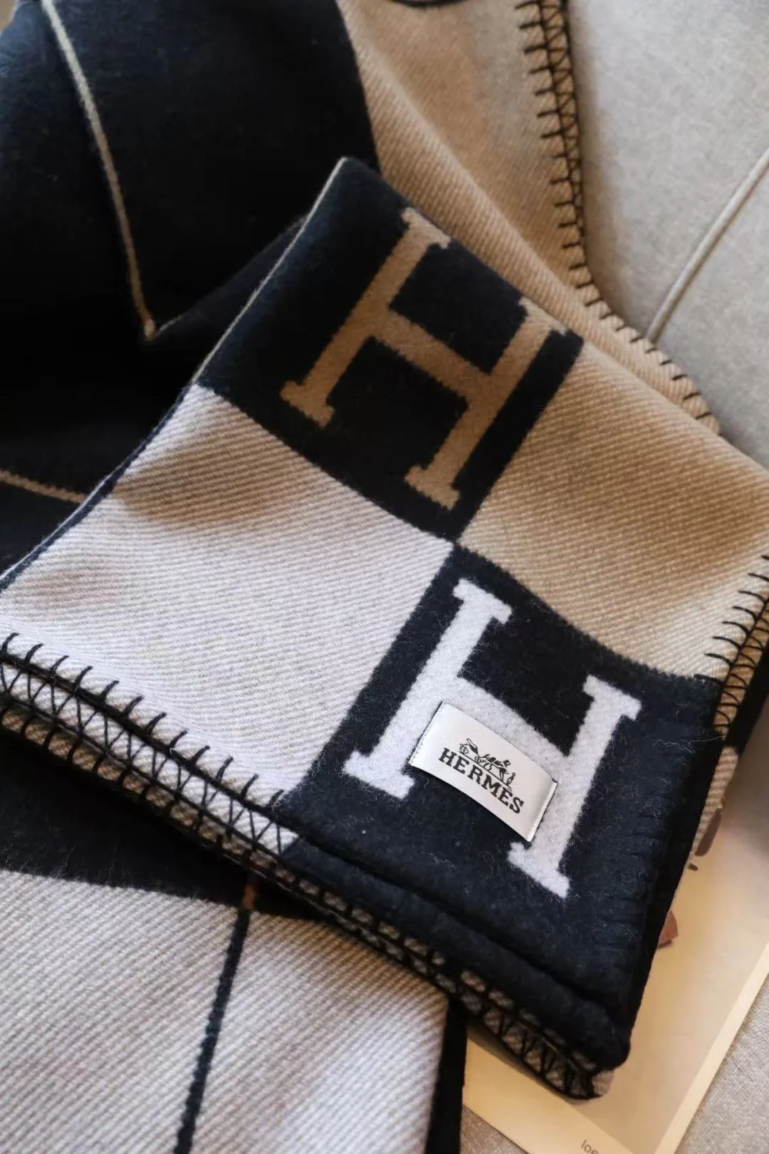 Textiles HERMES 17926389