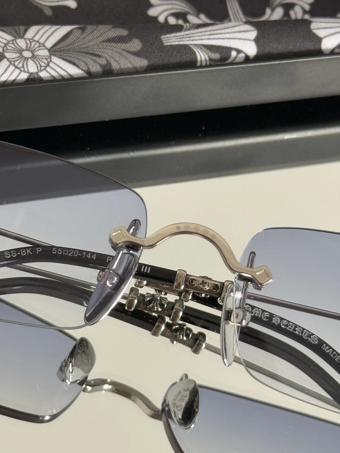 Glasses CHROME HEARTS 17649652