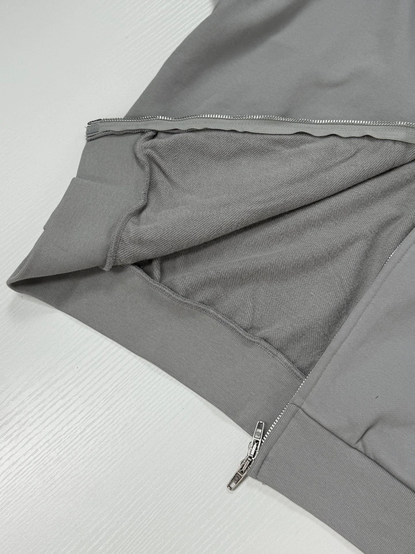 Women's Sweatshirts And Hoodies BALENCIAGA 18389064