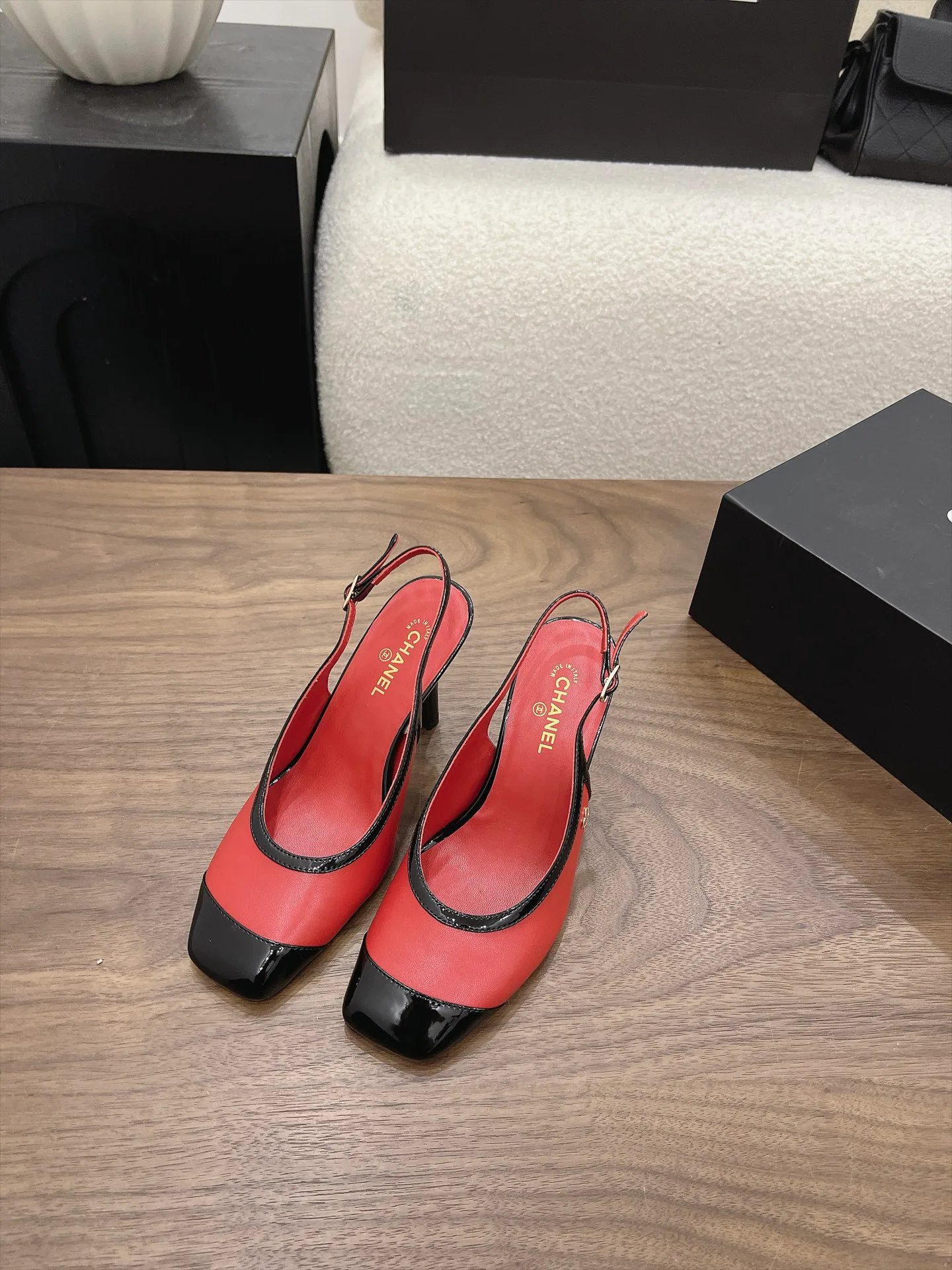 Women's Heels CHANEL 17815446