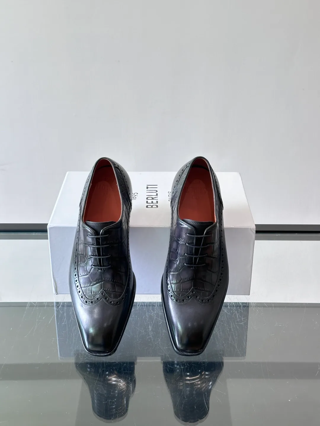 Men's Loafers And Dress Shoes BERLUTI 17466896