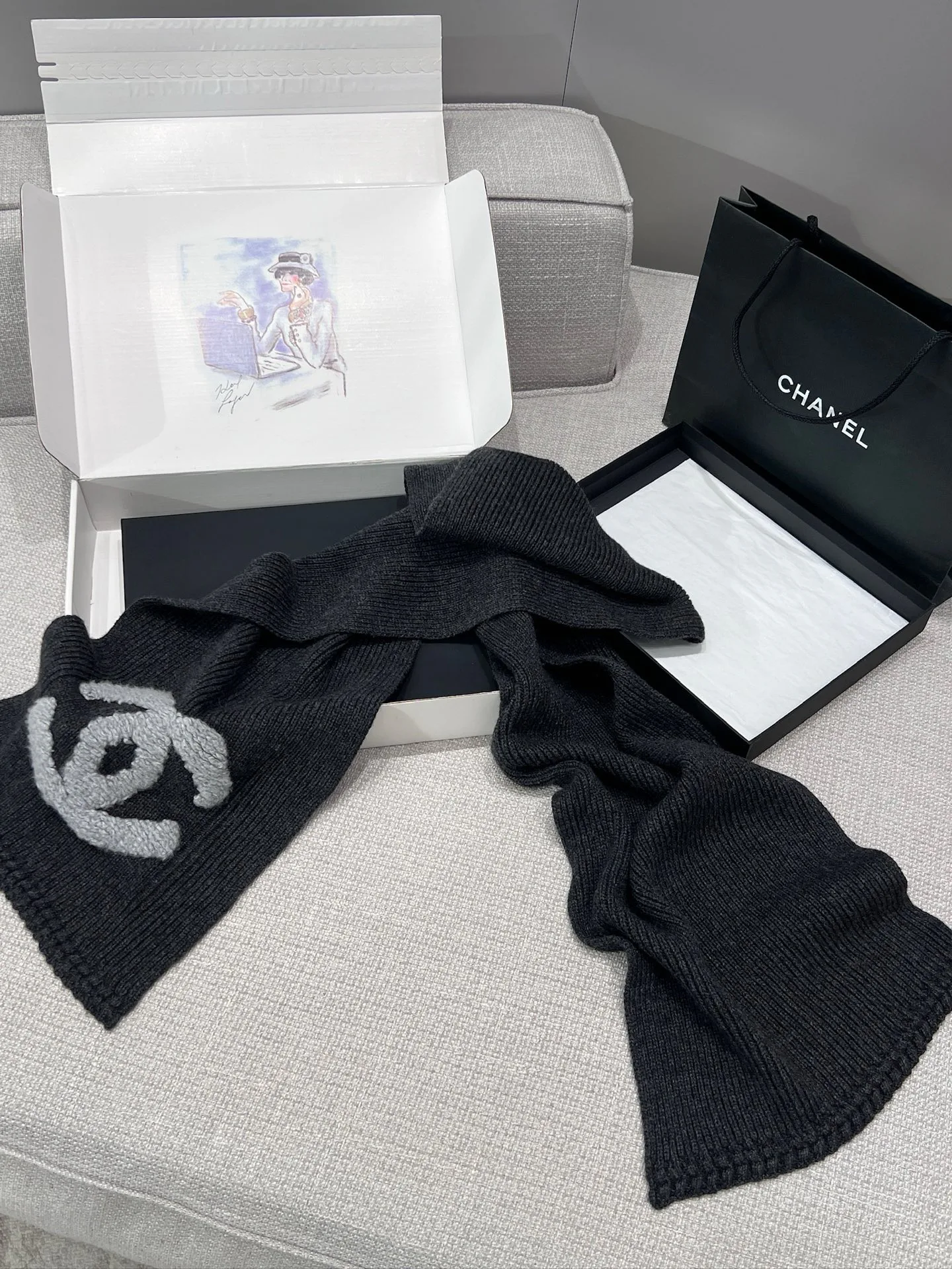 Scarves CHANEL 17913679