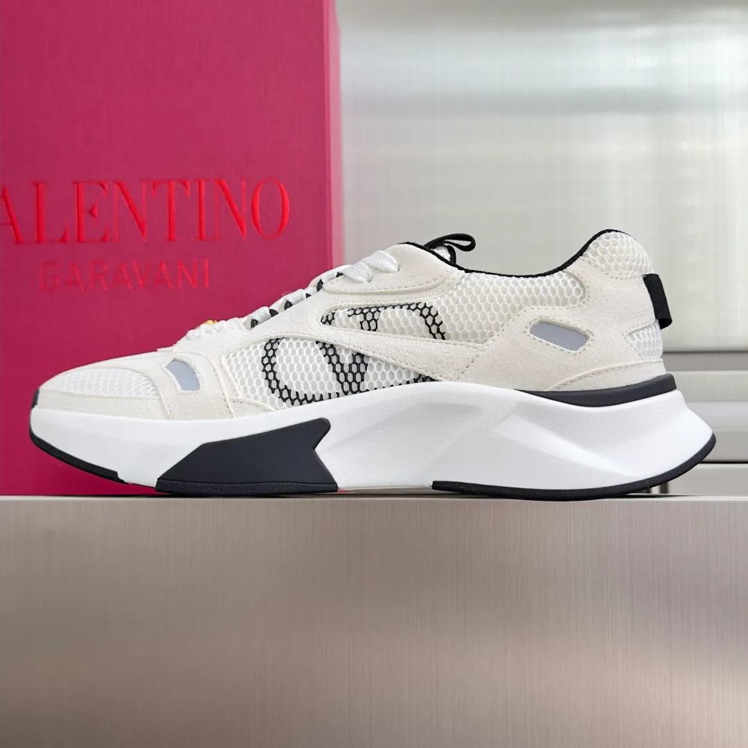 Men's Sneakers VALENTINO 17603078