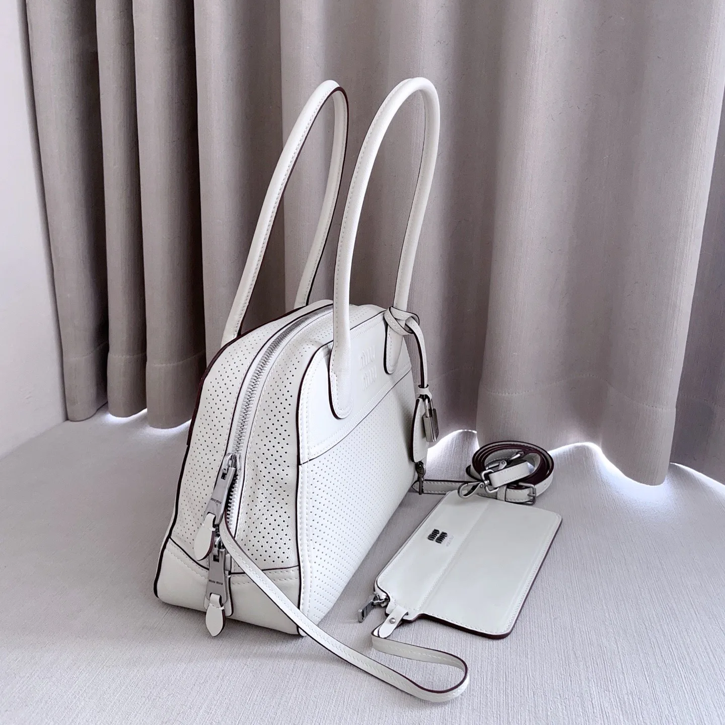 Women's Classic Handbags MIU MIU 17810527