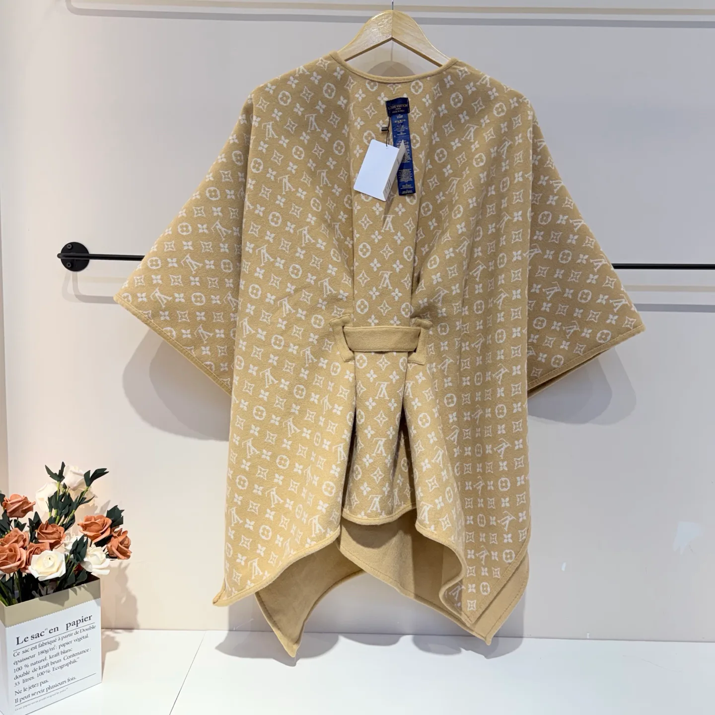 Women's Coats LOUIS VUITTON 18262606