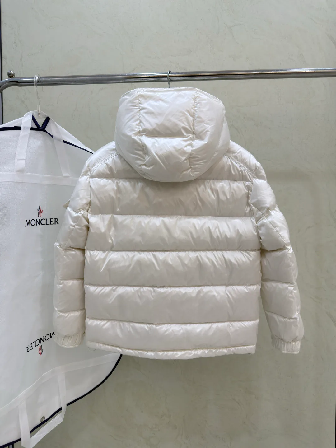 Men's Jackets And Down Jackets MONCLER 18383102