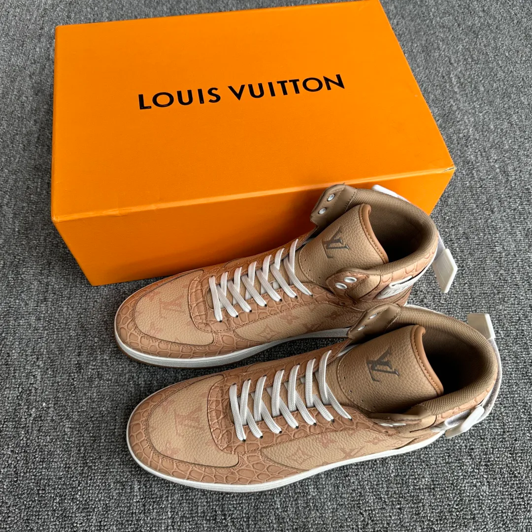 Men's Sneakers LOUIS VUITTON 18445300