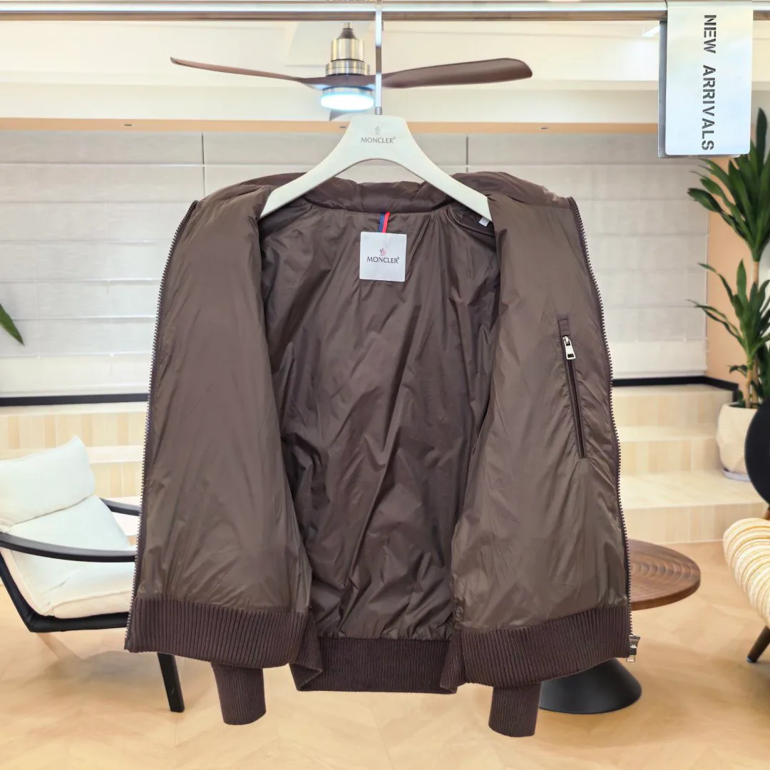Women's Jackets And Down Jackets MONCLER 18130347