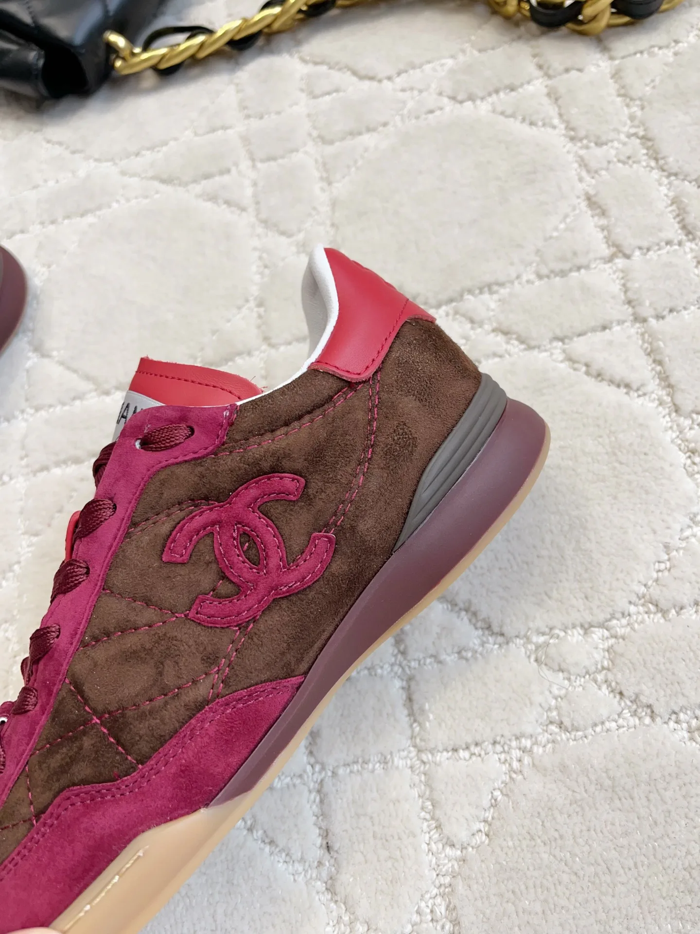 Women's Sneakers CHANEL 17936555